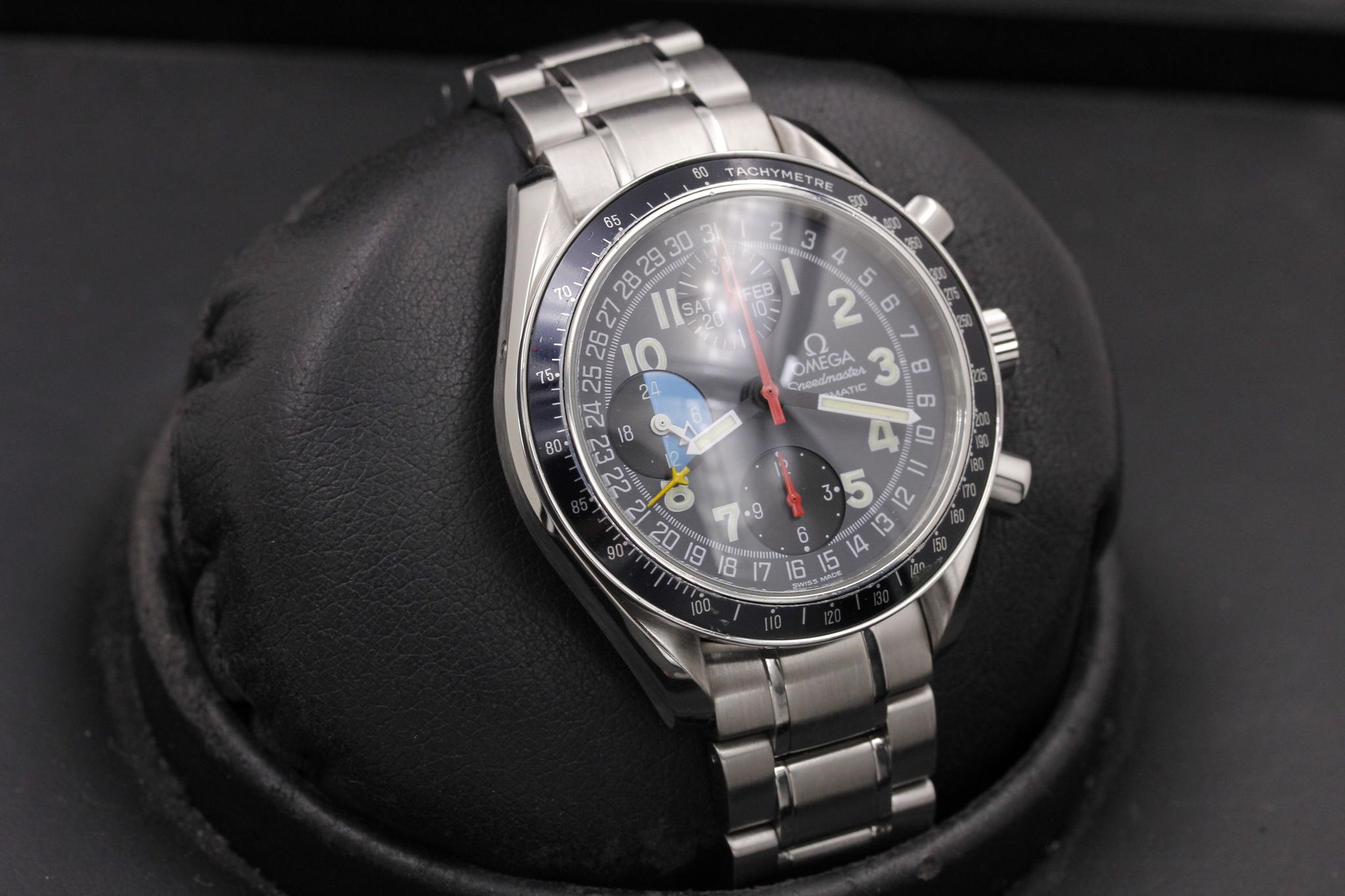 Watch Image 10