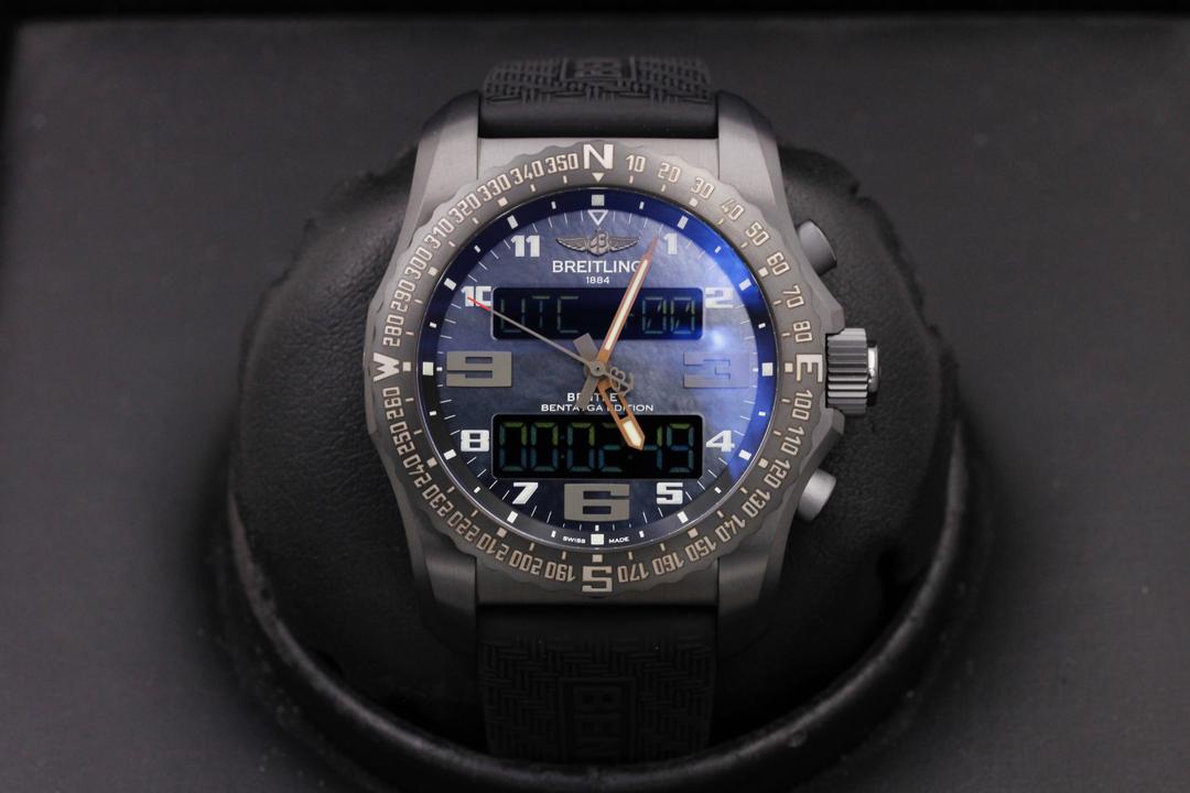 Breitling Bentley Bentayga Cockpit B50 Vb50109u