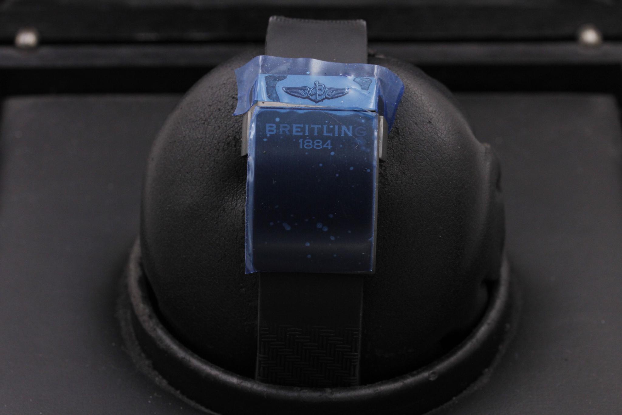 Watch Image 8