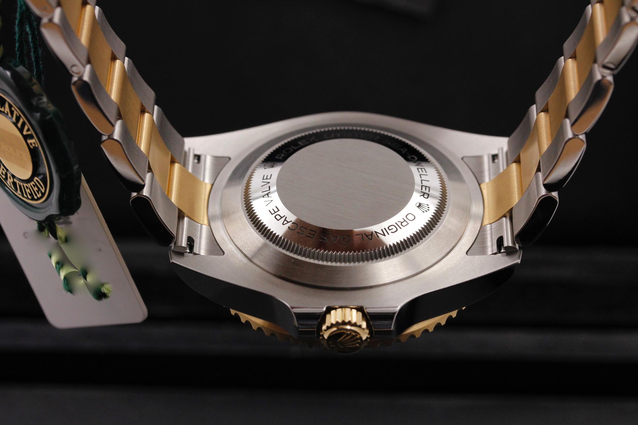 Watch Image 7
