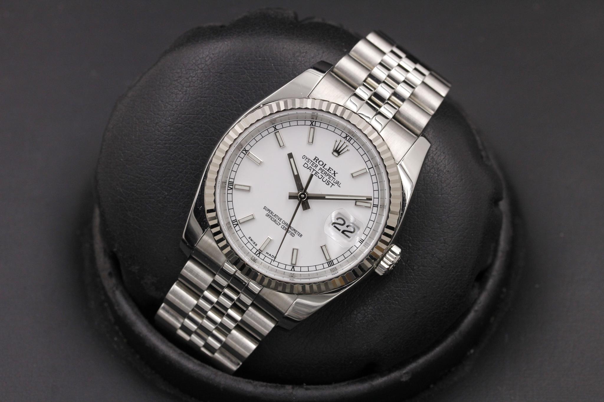 Watch Image 10