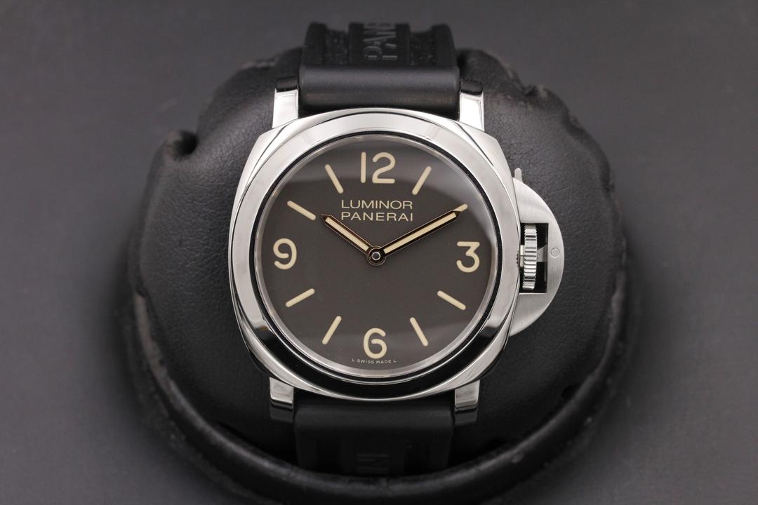 Panerai Luminor Base Pam 390