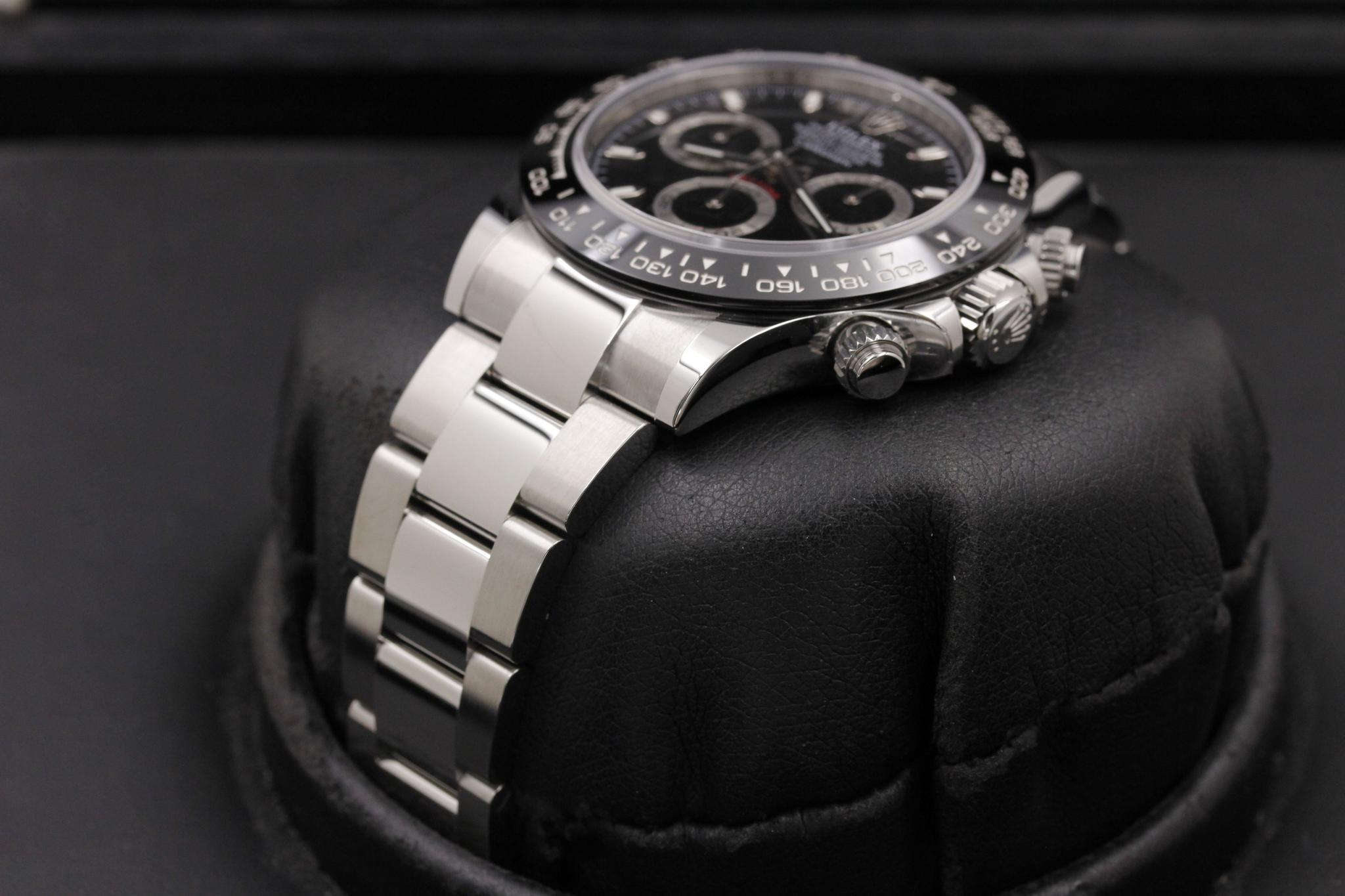 Watch Image 2