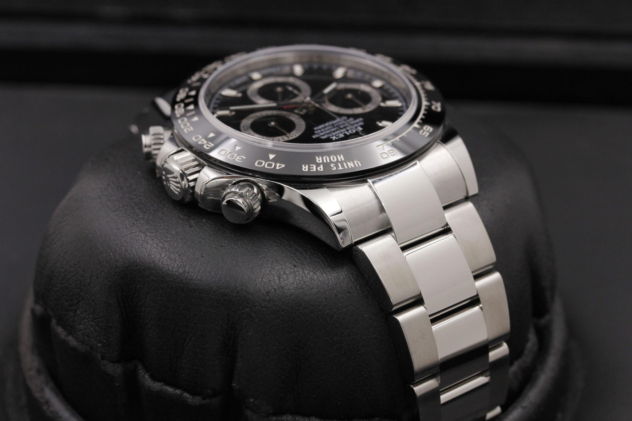 Watch Image 4