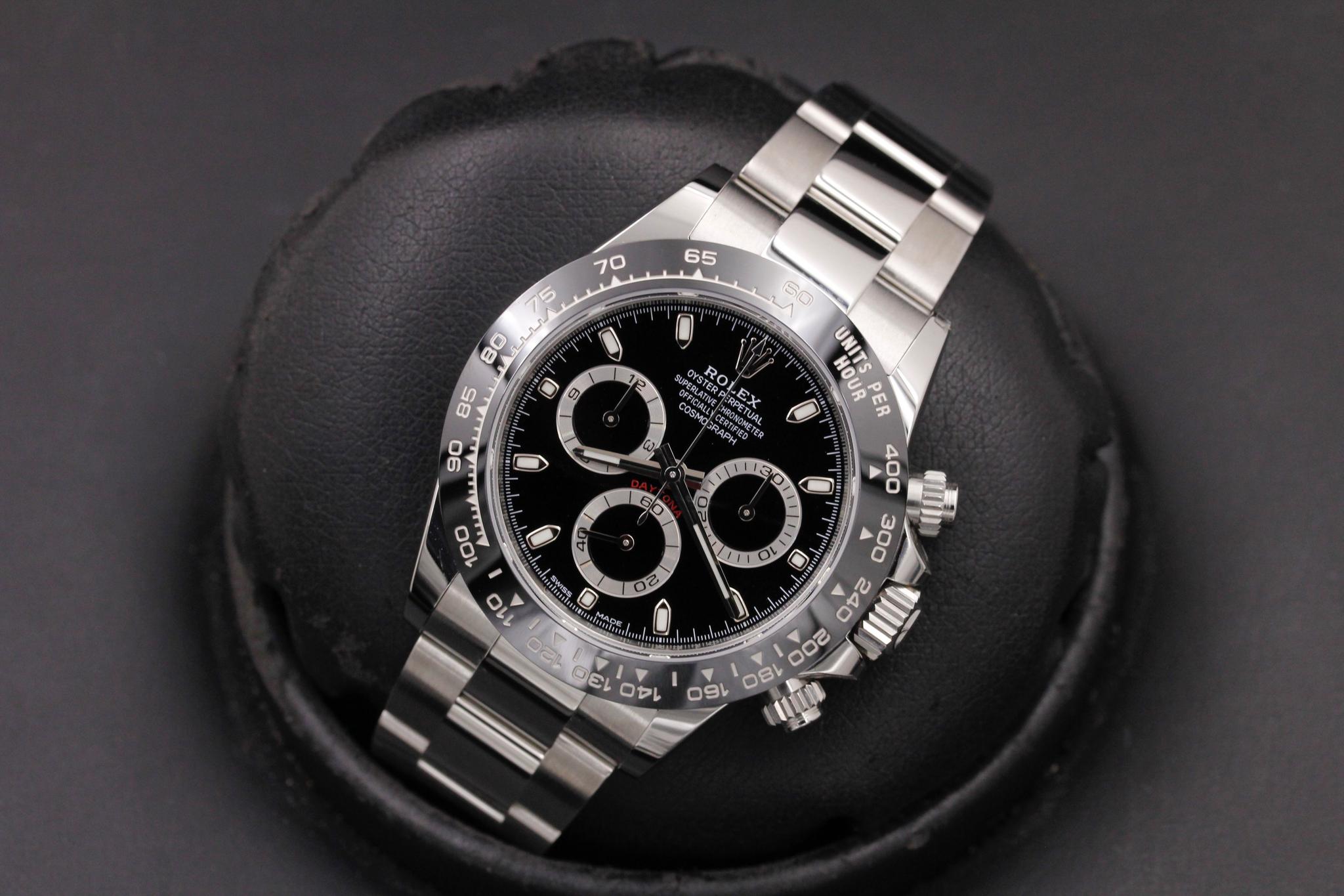 Watch Image 9