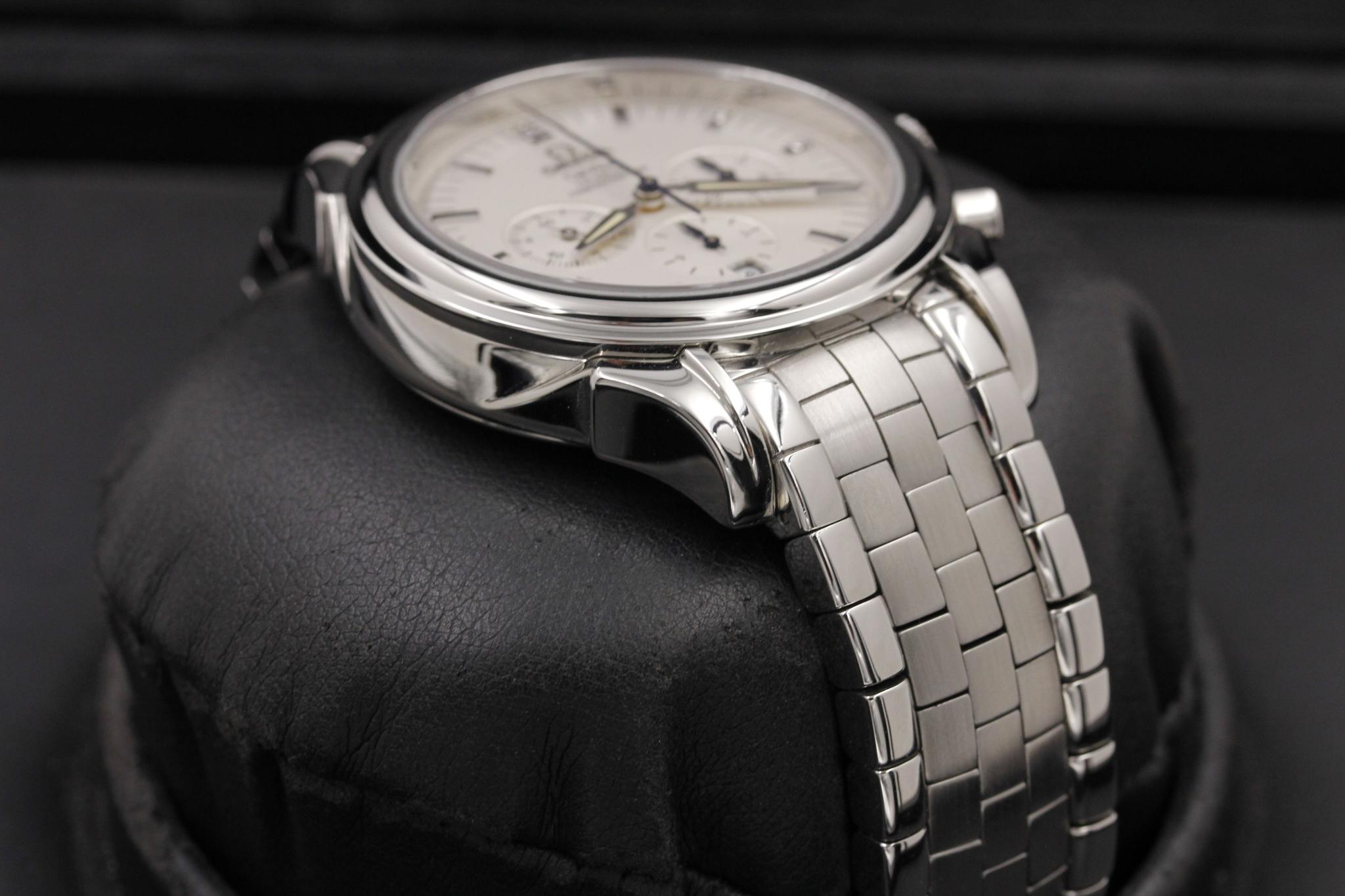 Watch Image 6