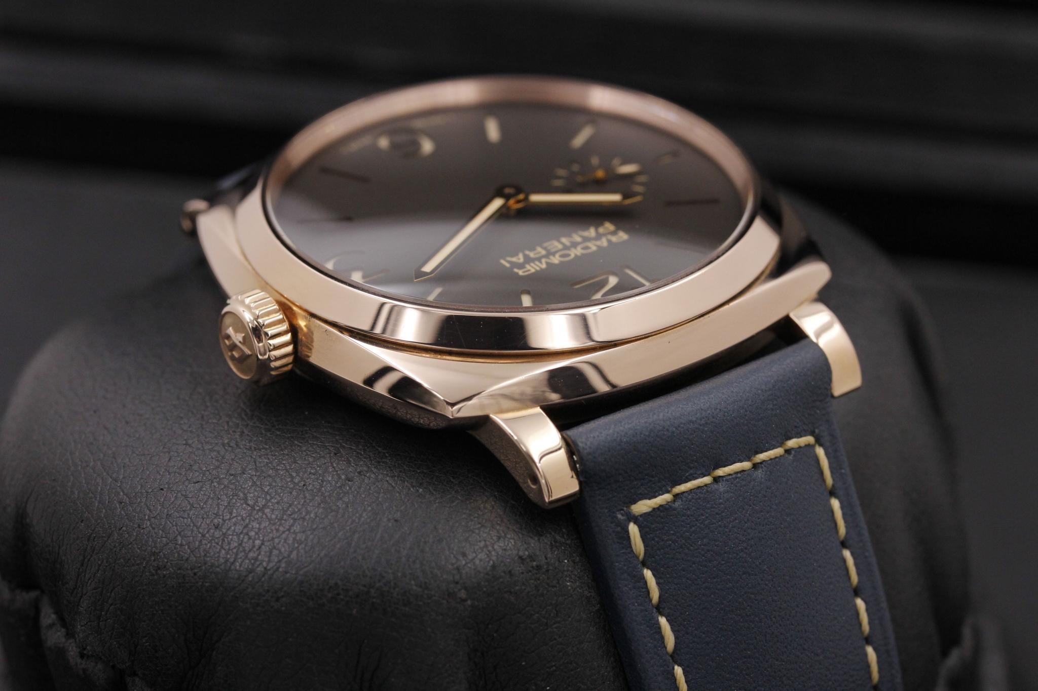 Watch Image 4