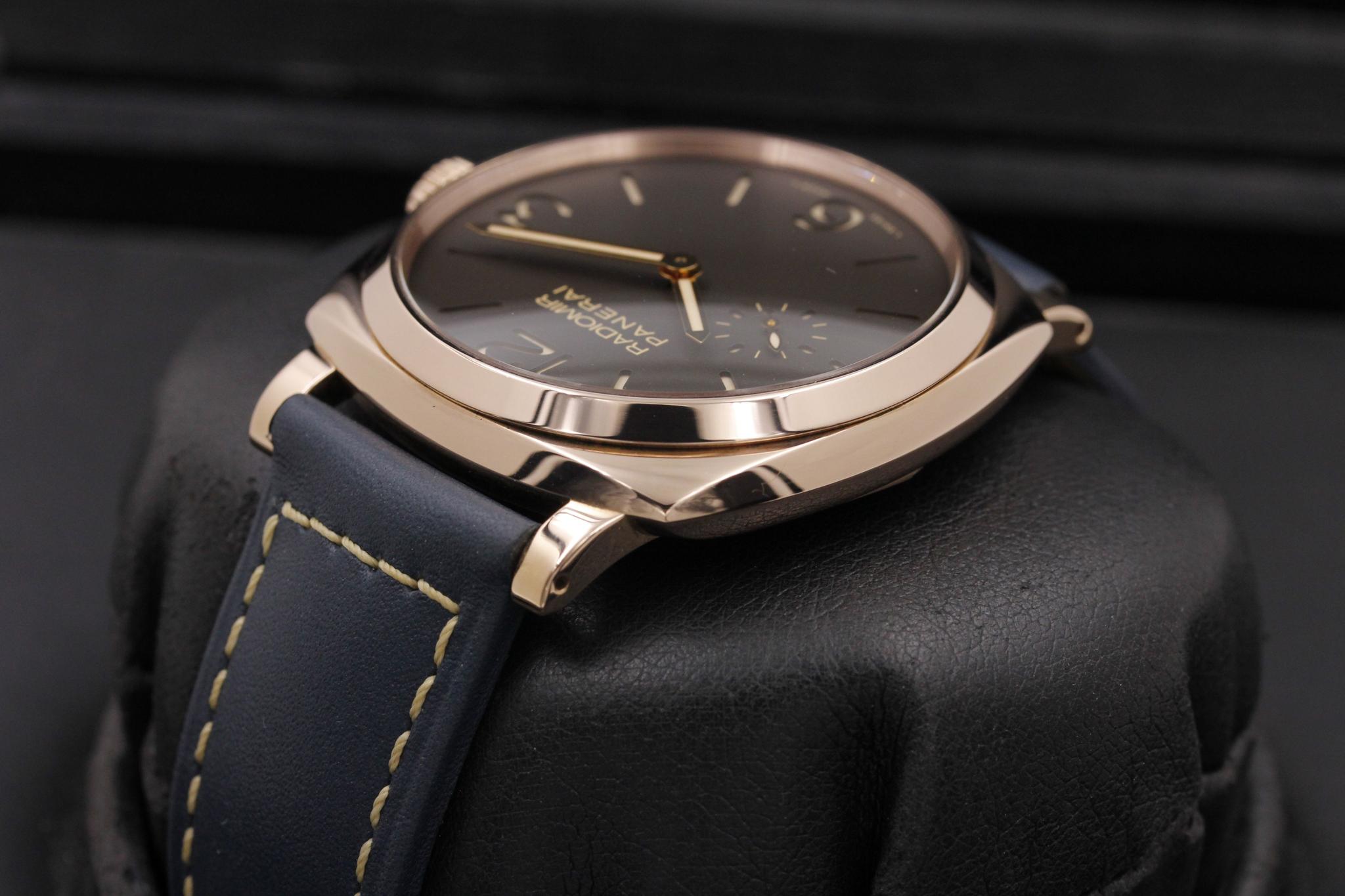 Watch Image 6