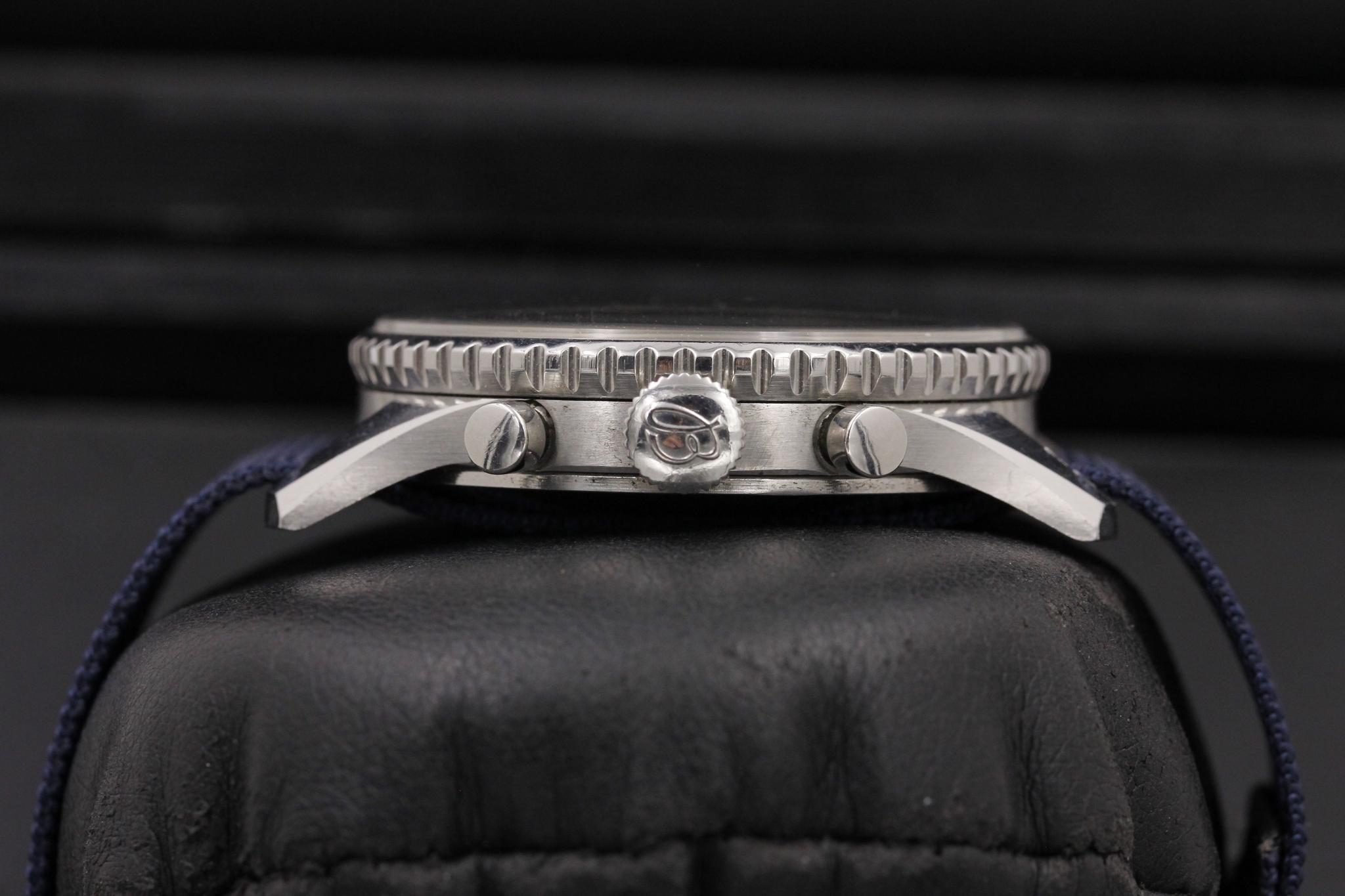 Watch Image 4