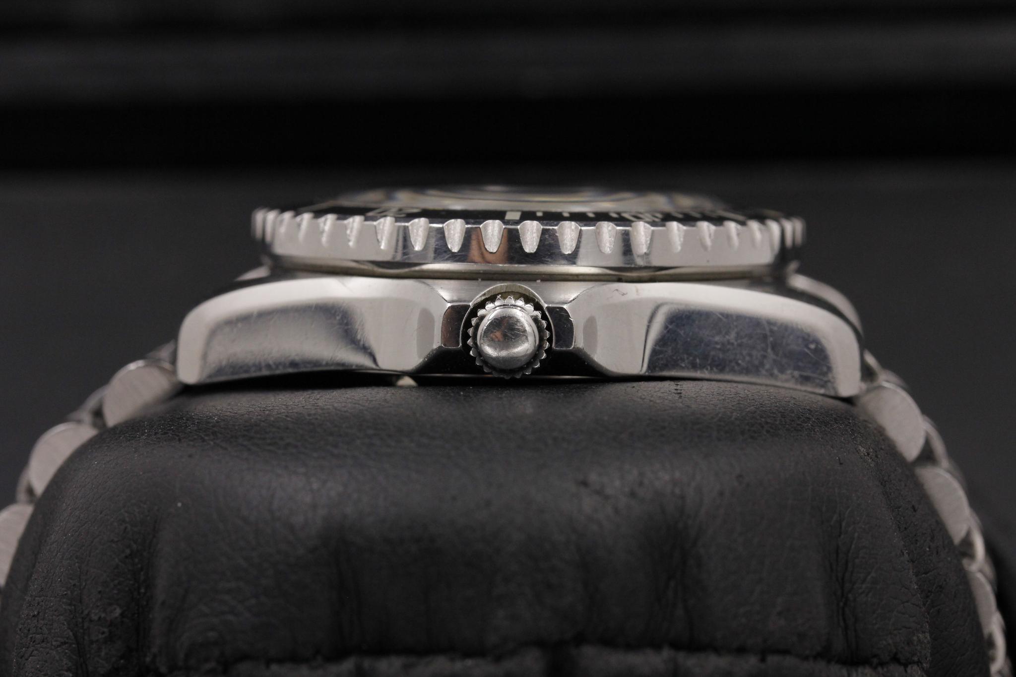 Watch Image 4