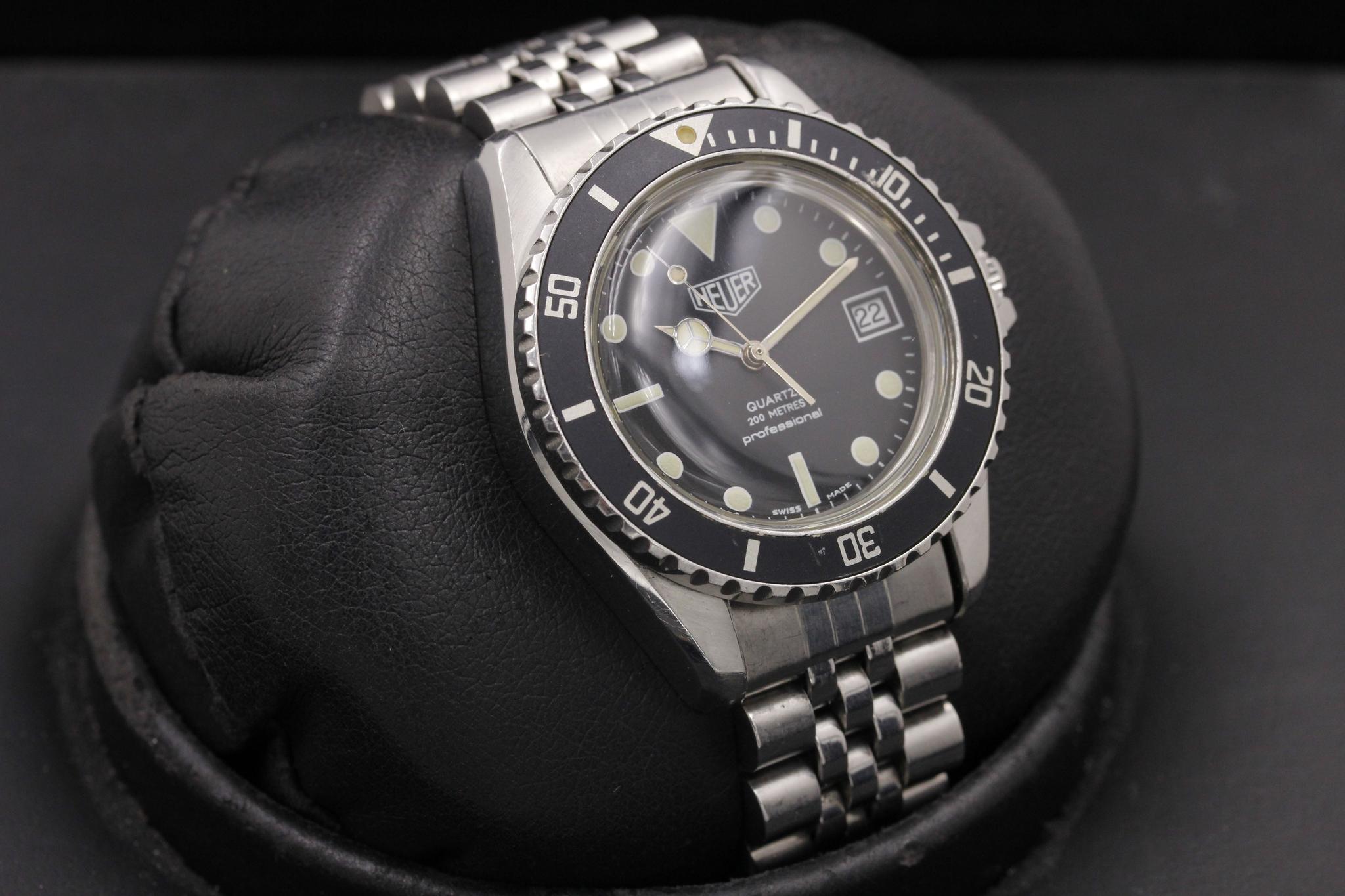Watch Image 12