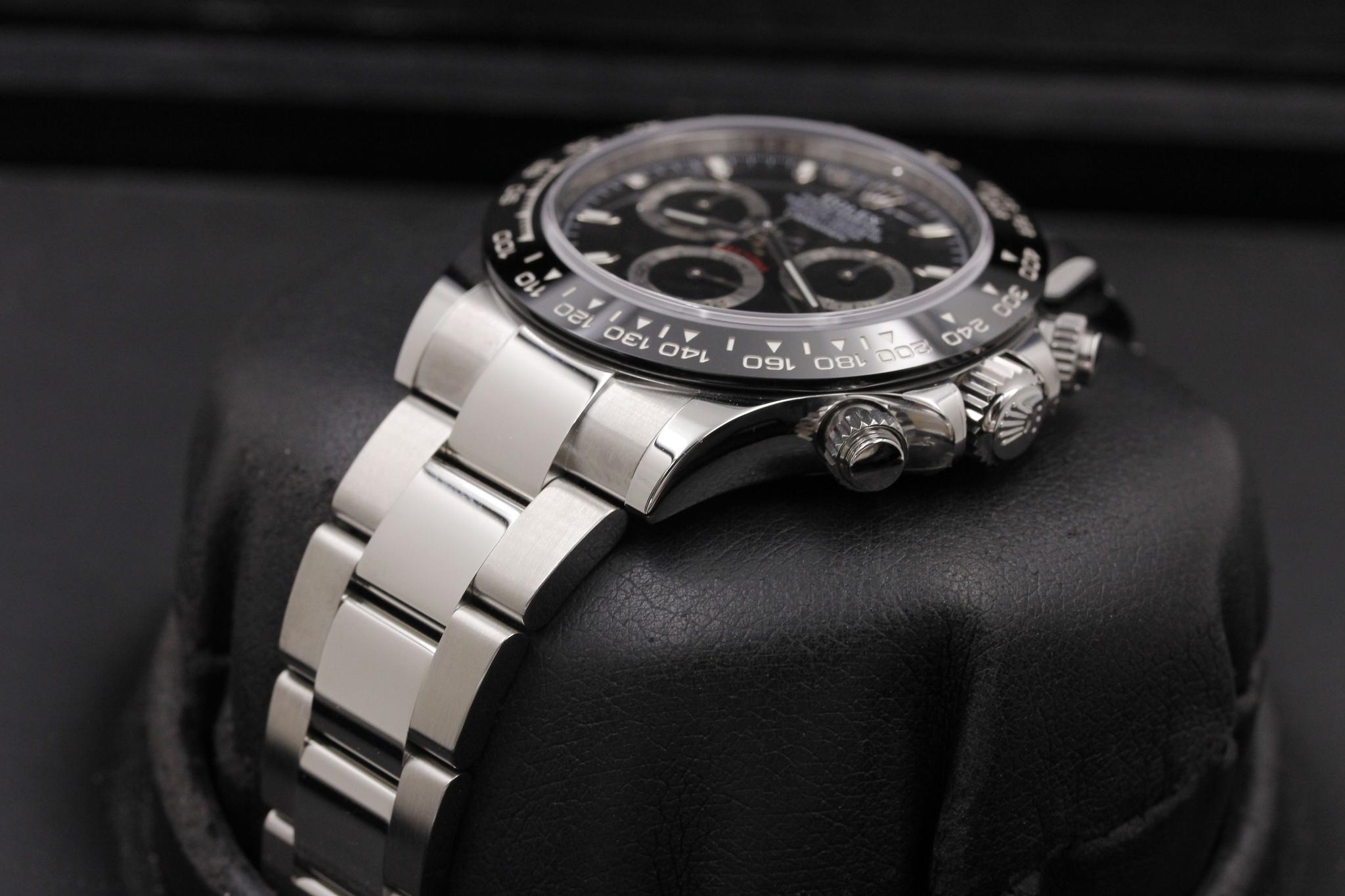 Watch Image 2