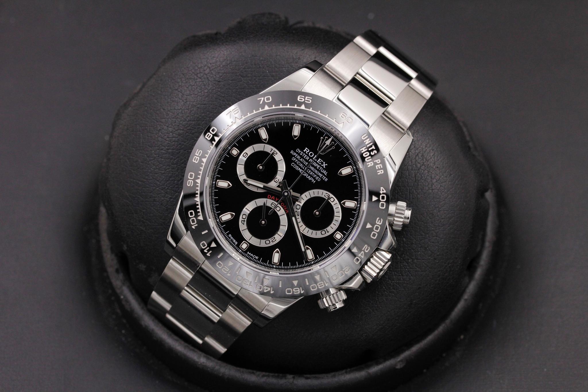 Watch Image 9