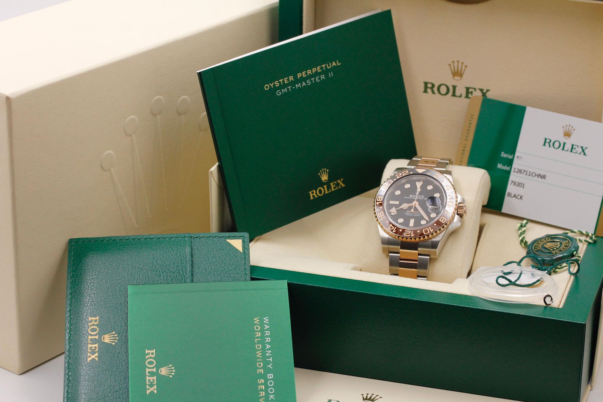 Watch Image 11