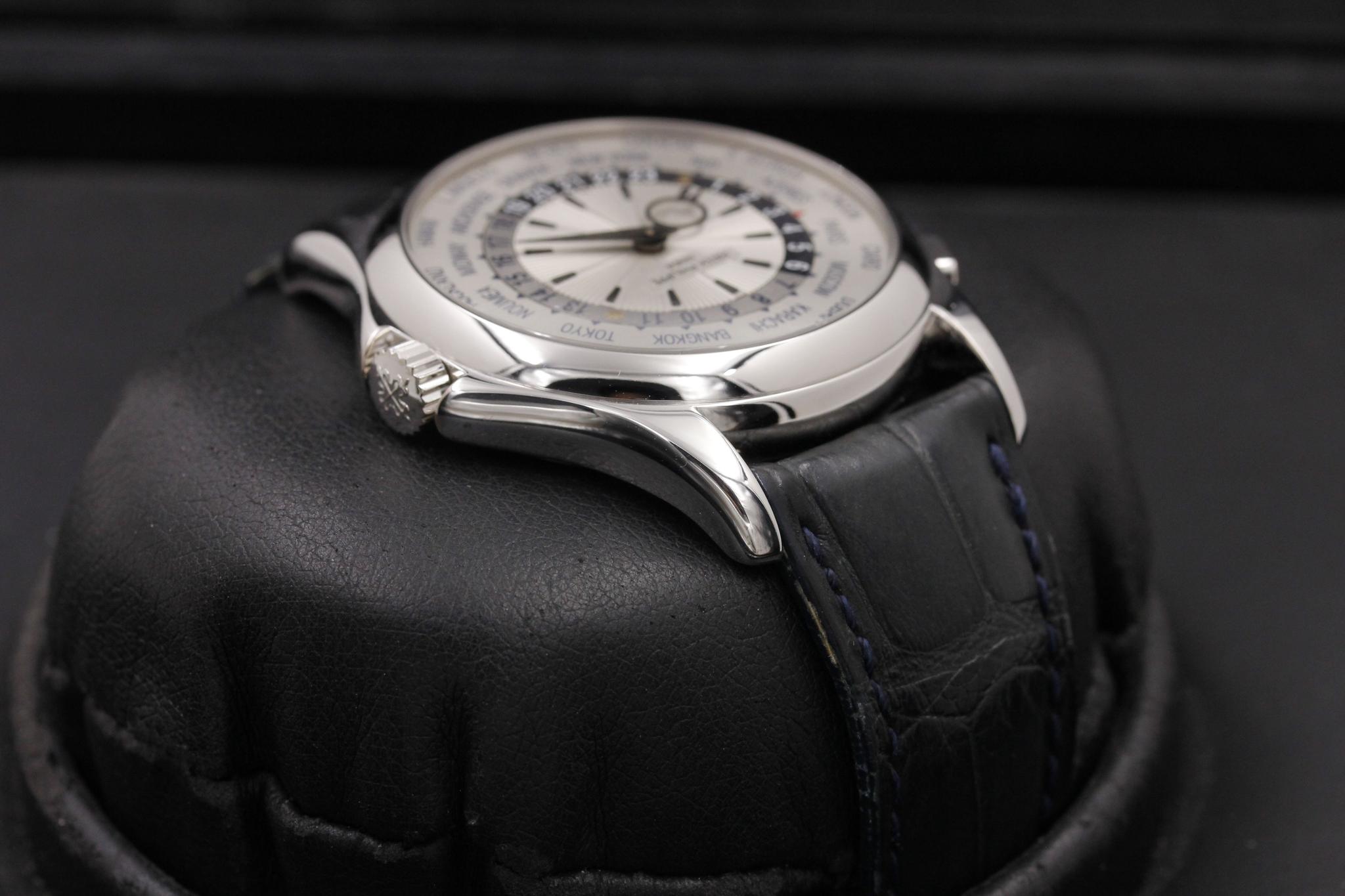 Watch Image 4