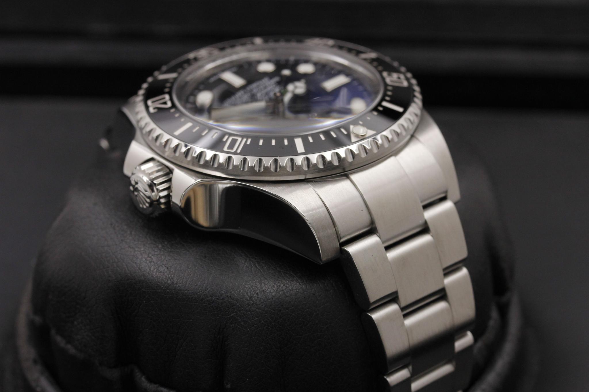 Watch Image 4