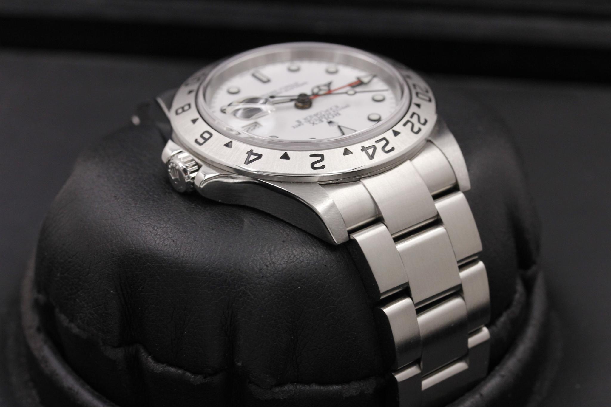 Watch Image 4