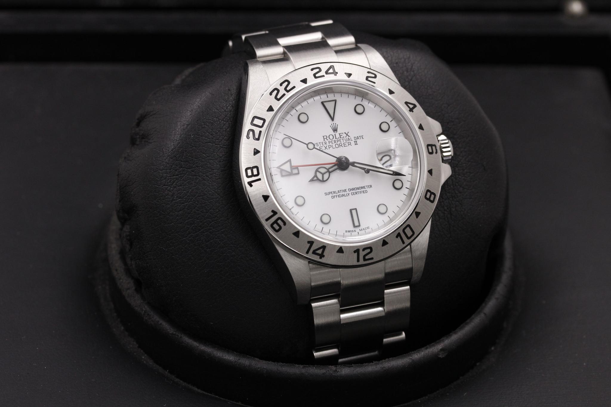 Watch Image 9