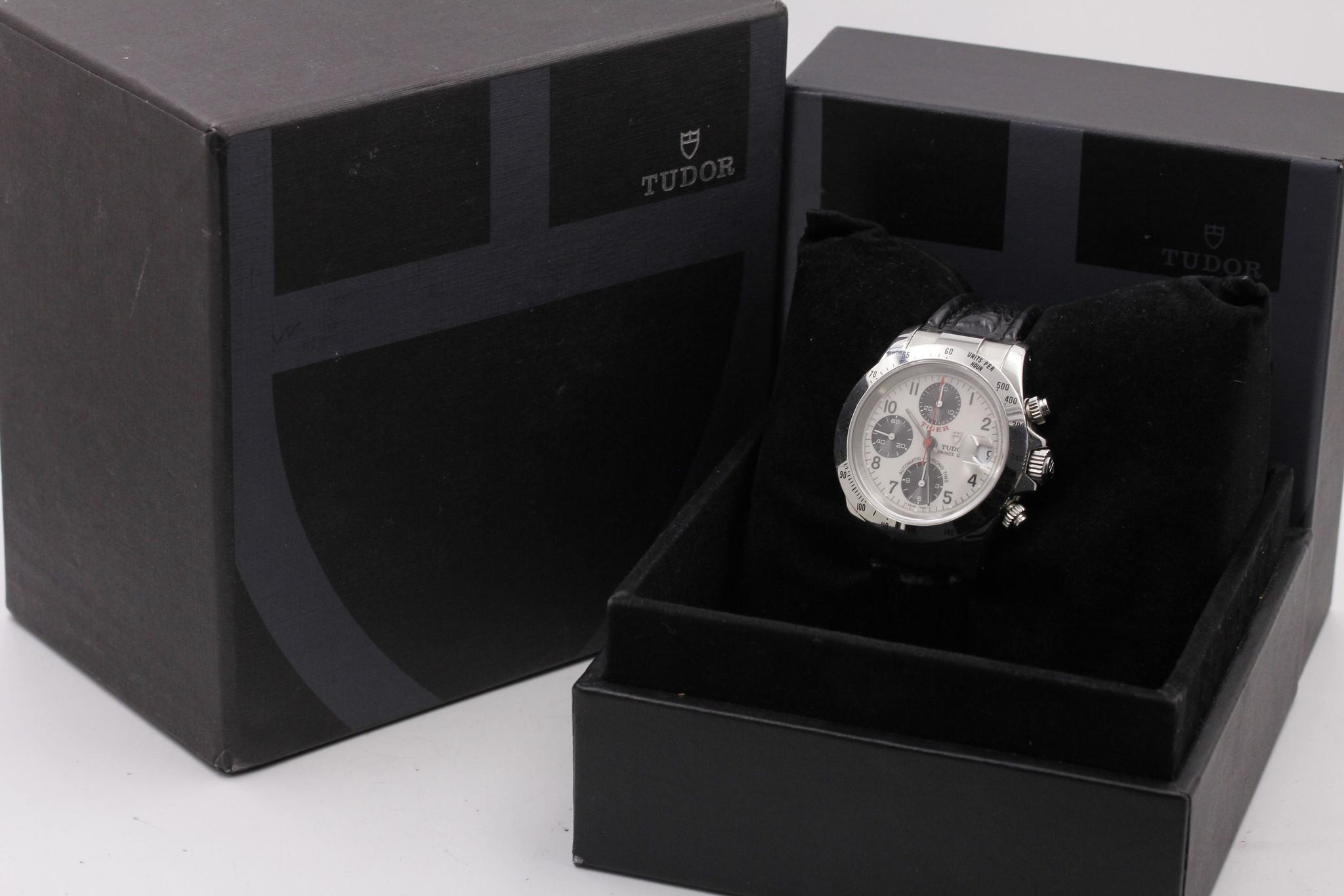 Watch Image 11