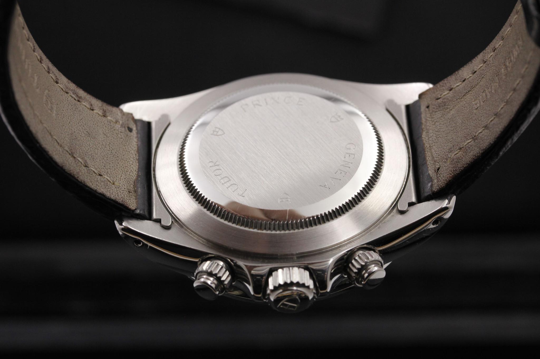 Watch Image 7