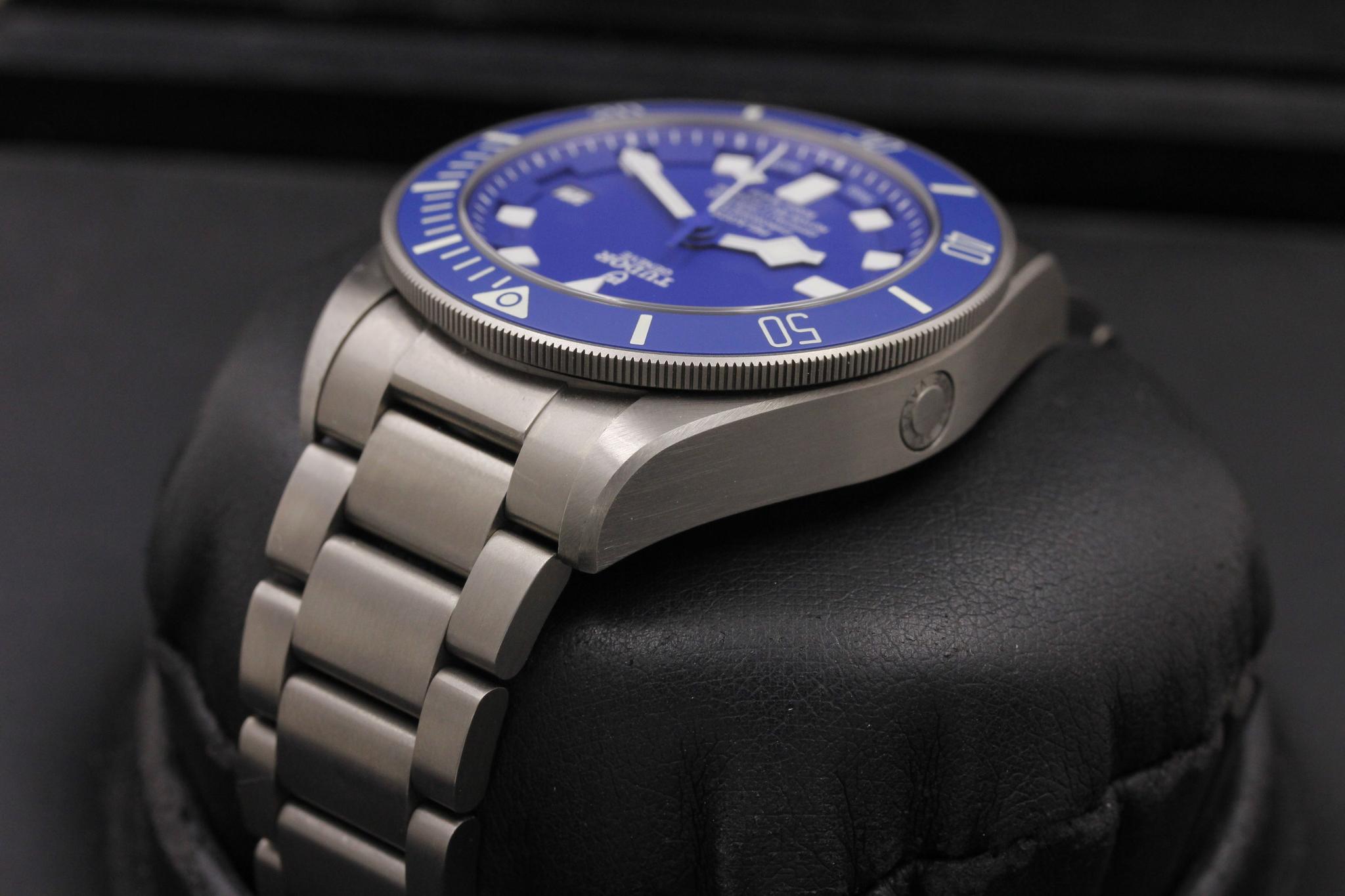 Watch Image 5