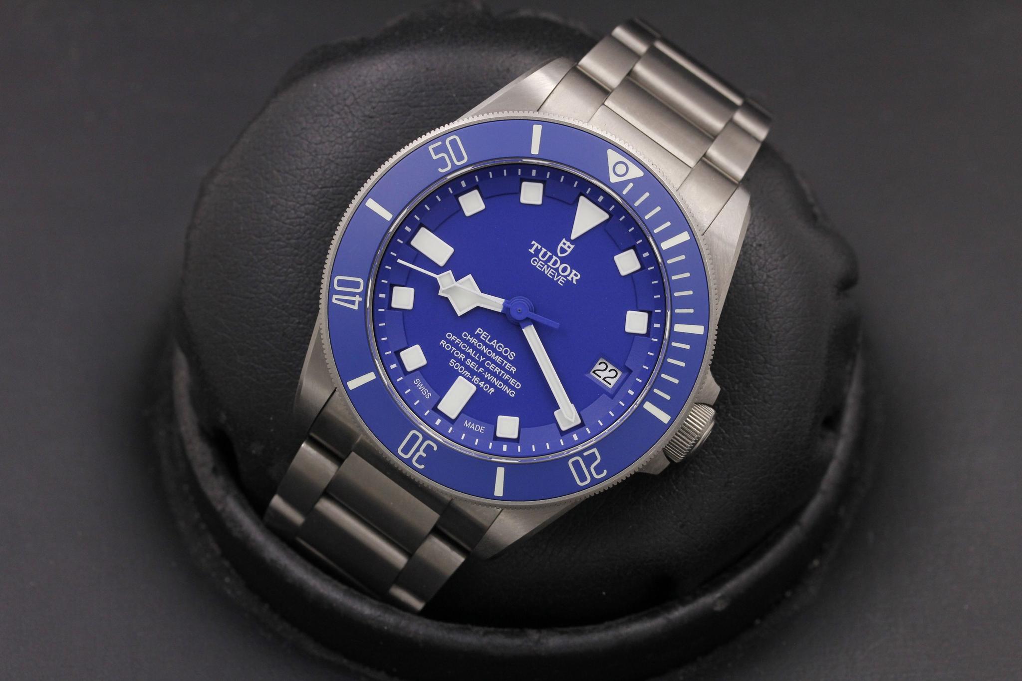 Watch Image 9