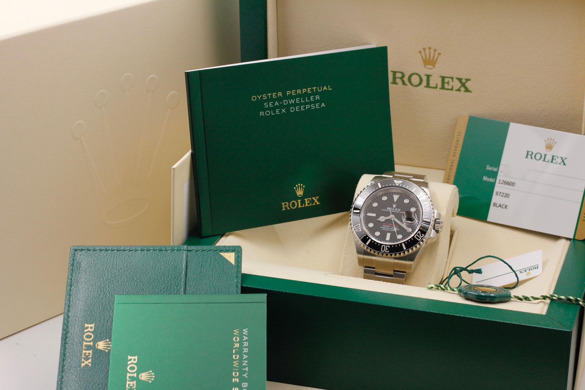 Watch Image 11