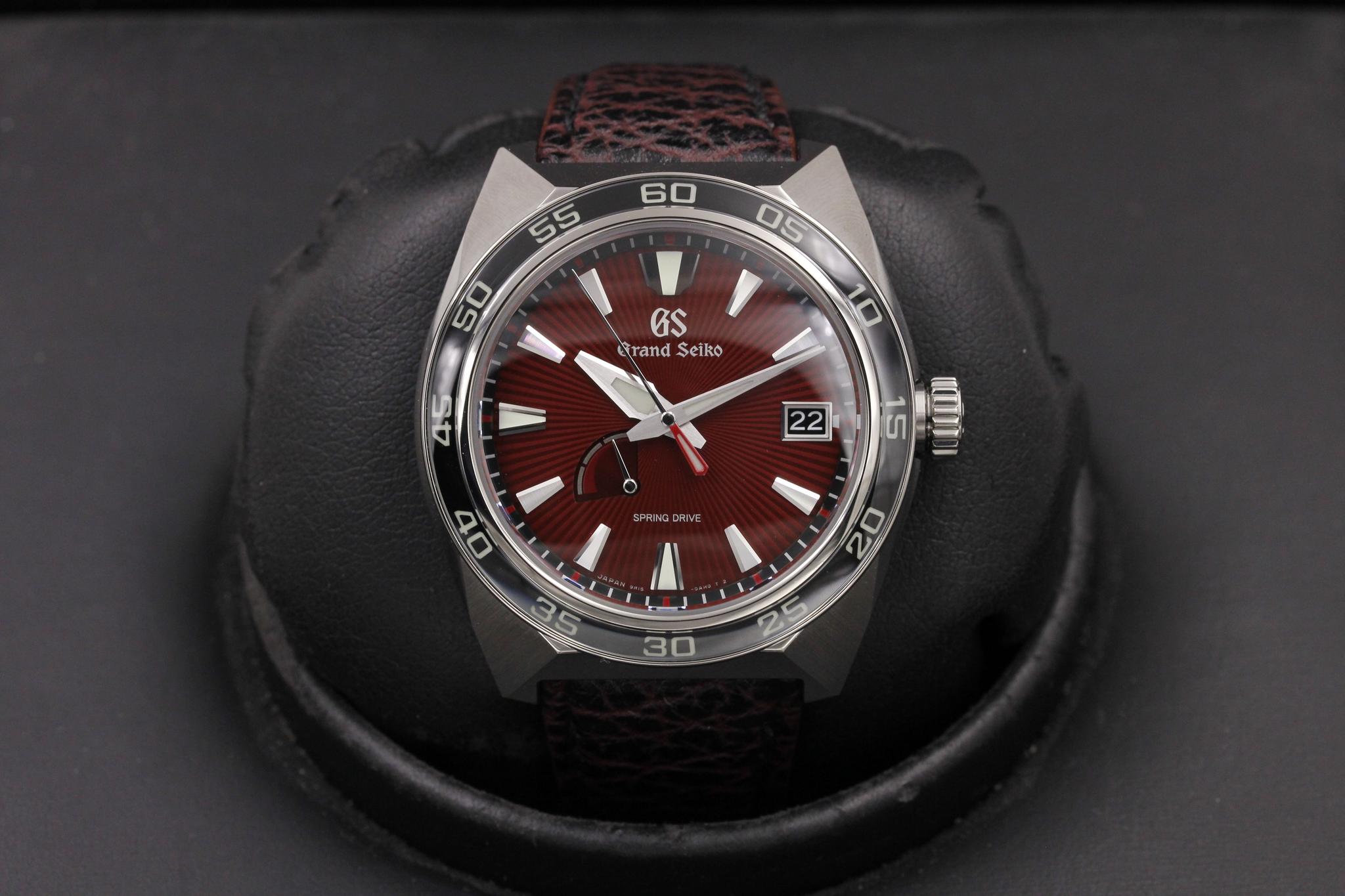 Watch Image 1