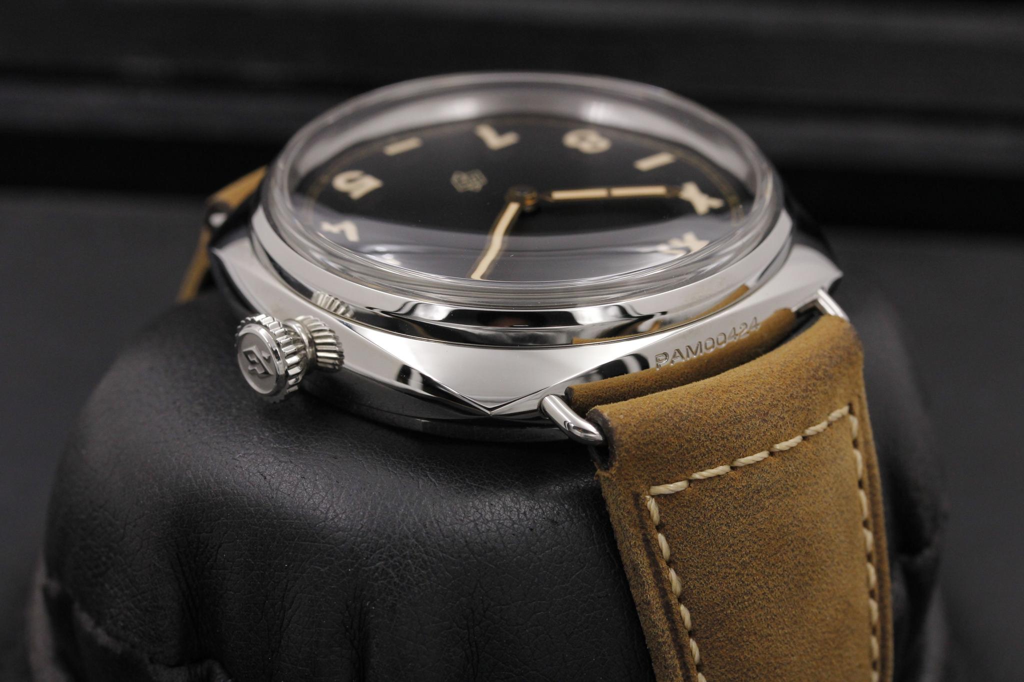 Watch Image 4