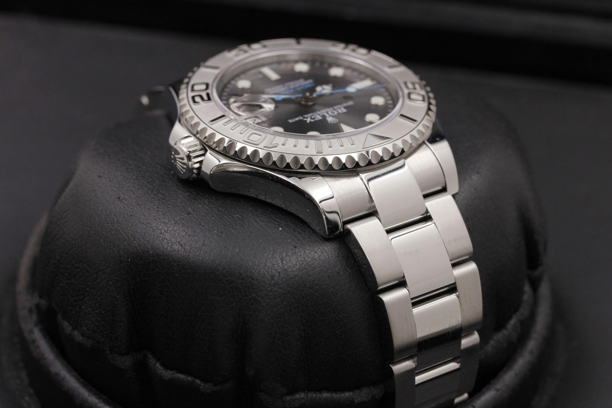 Watch Image 4