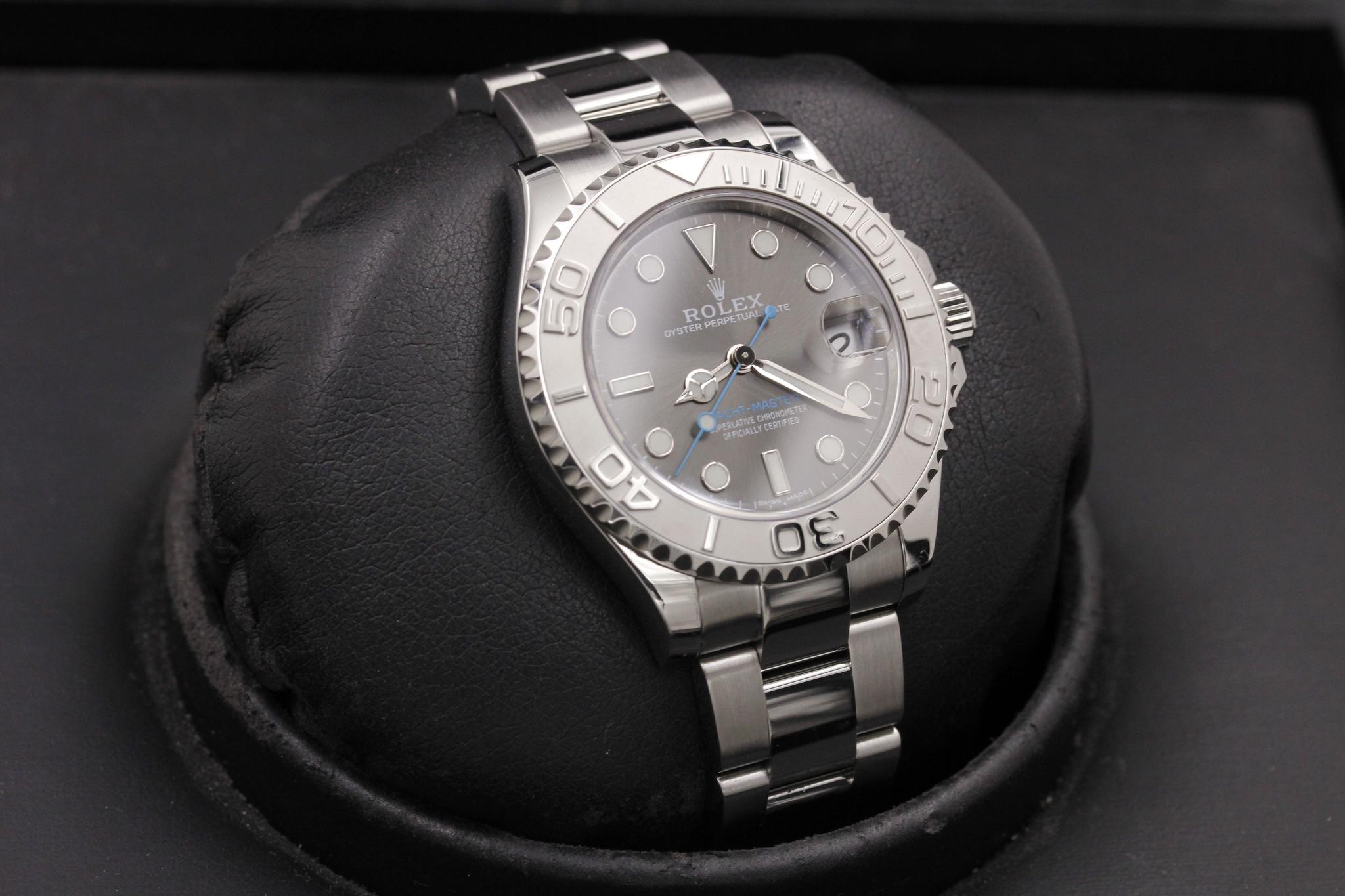Watch Image 10