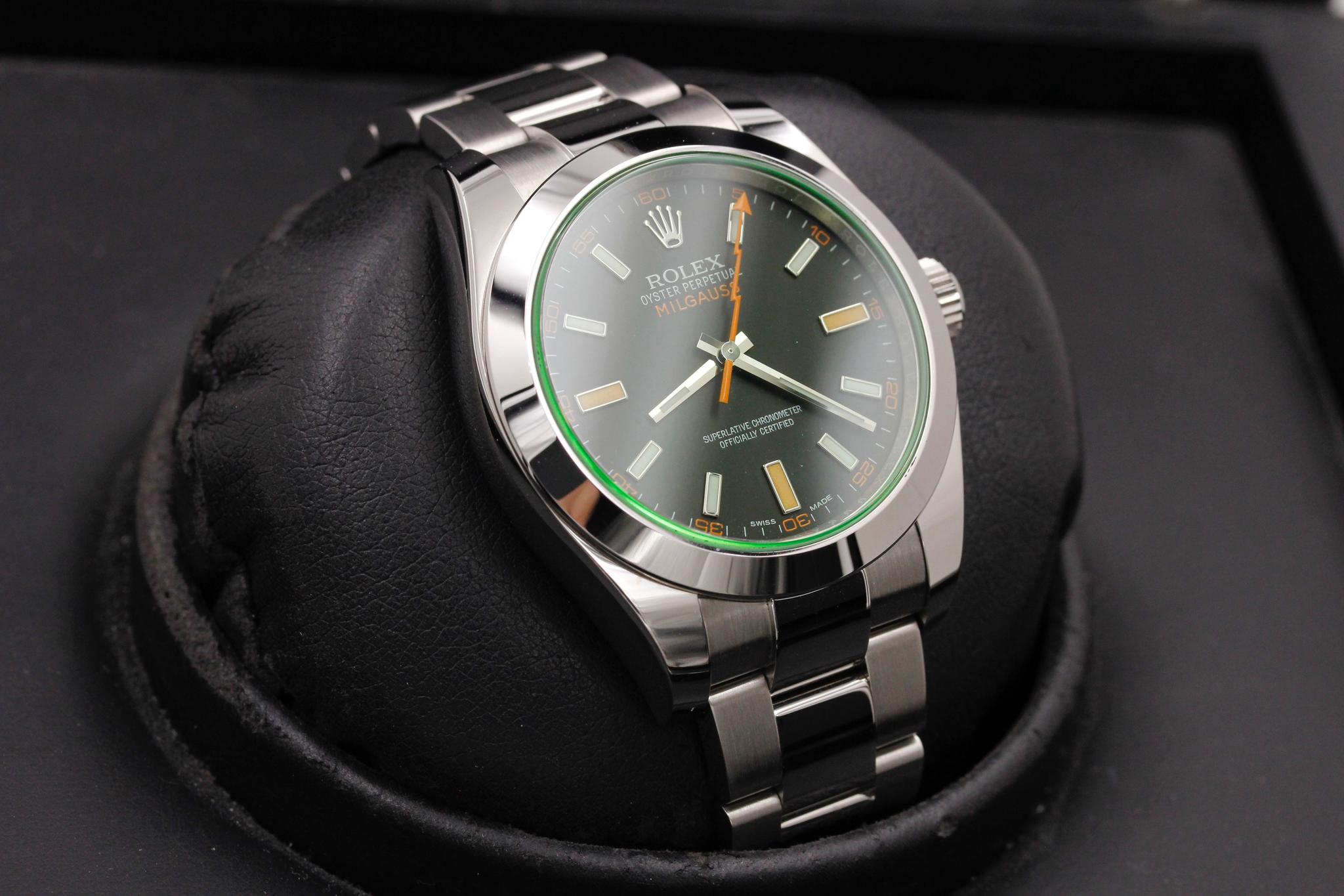 Watch Image 10