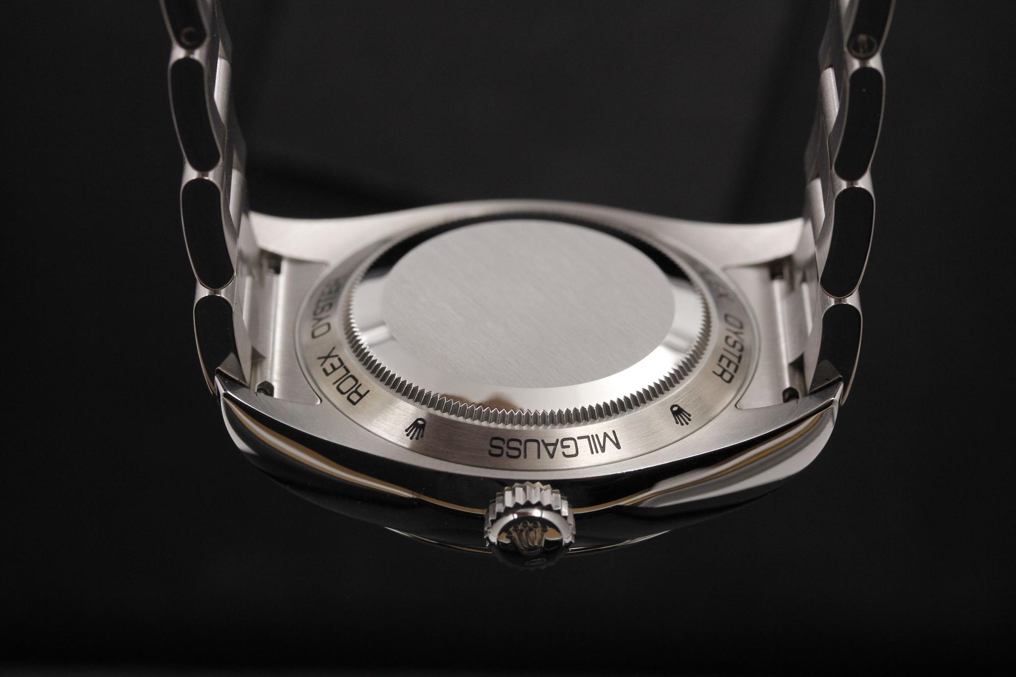 Watch Image 7