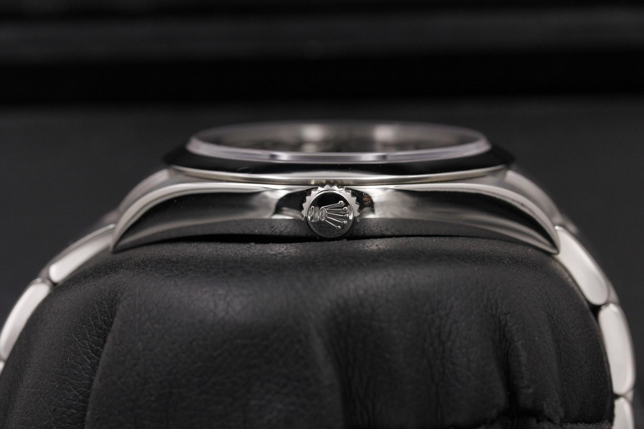 Watch Image 3