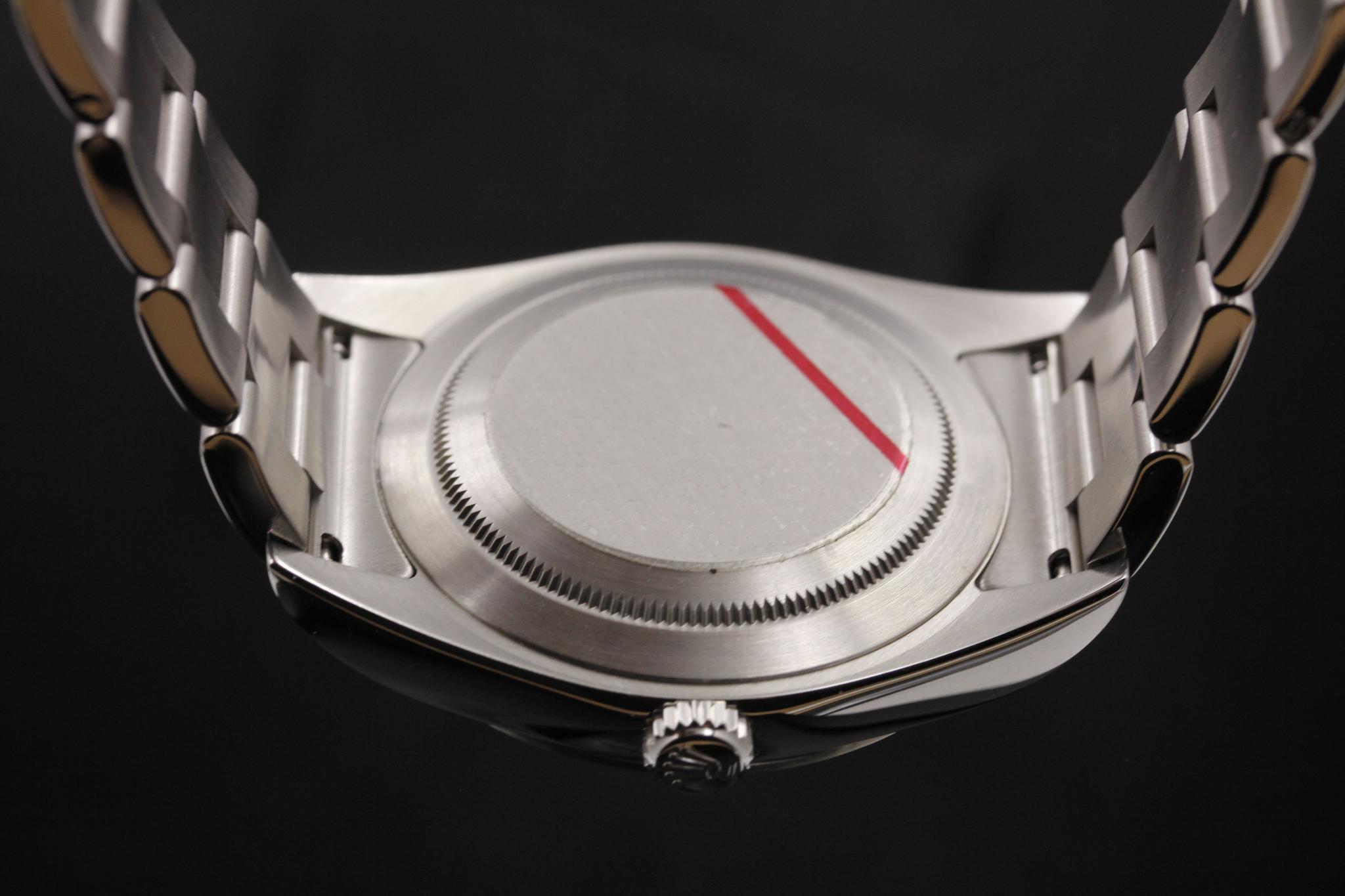 Watch Image 7