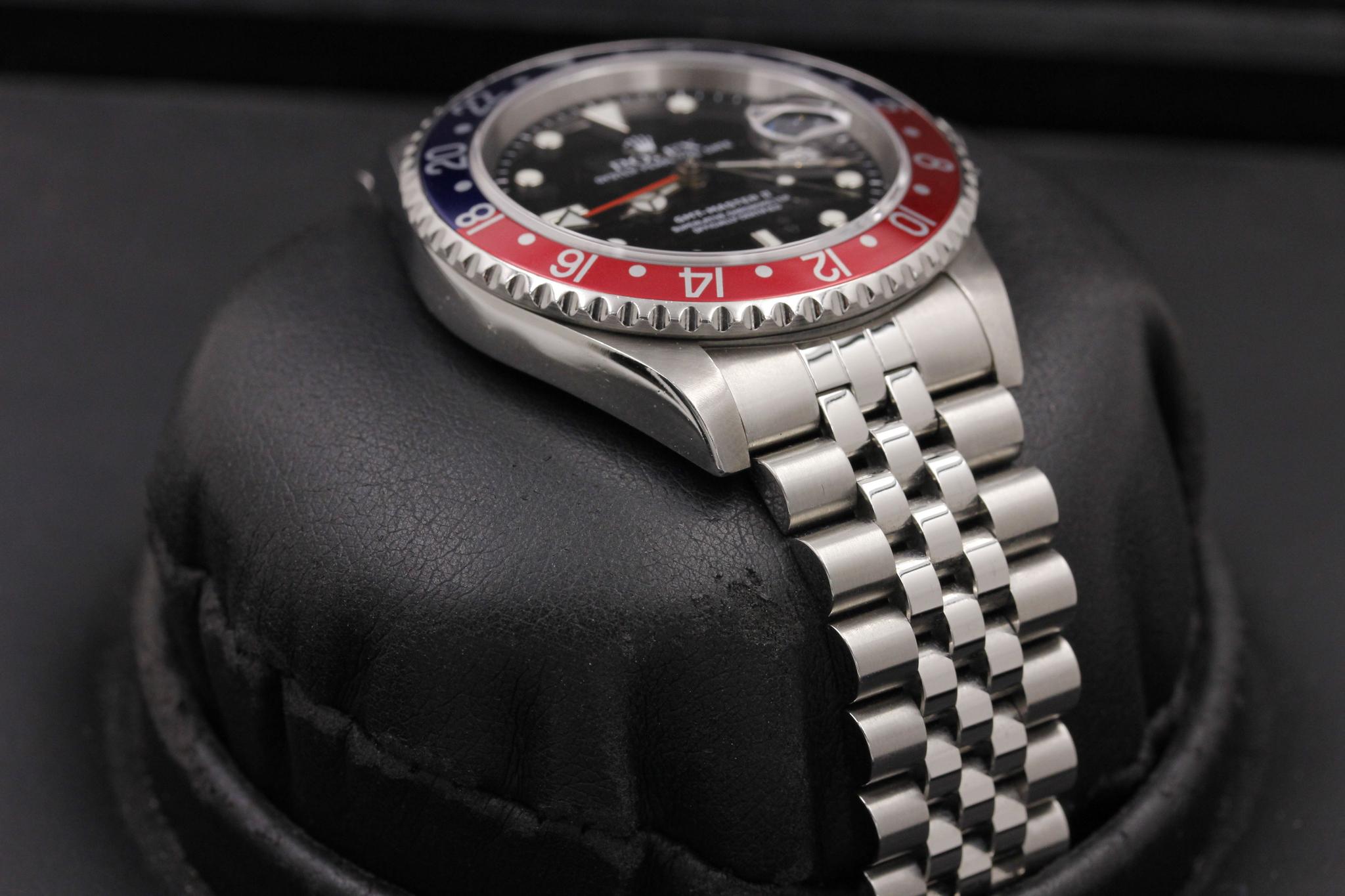 Watch Image 6