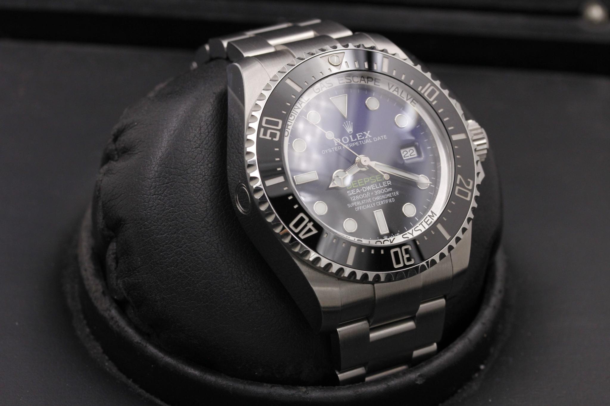 Watch Image 10