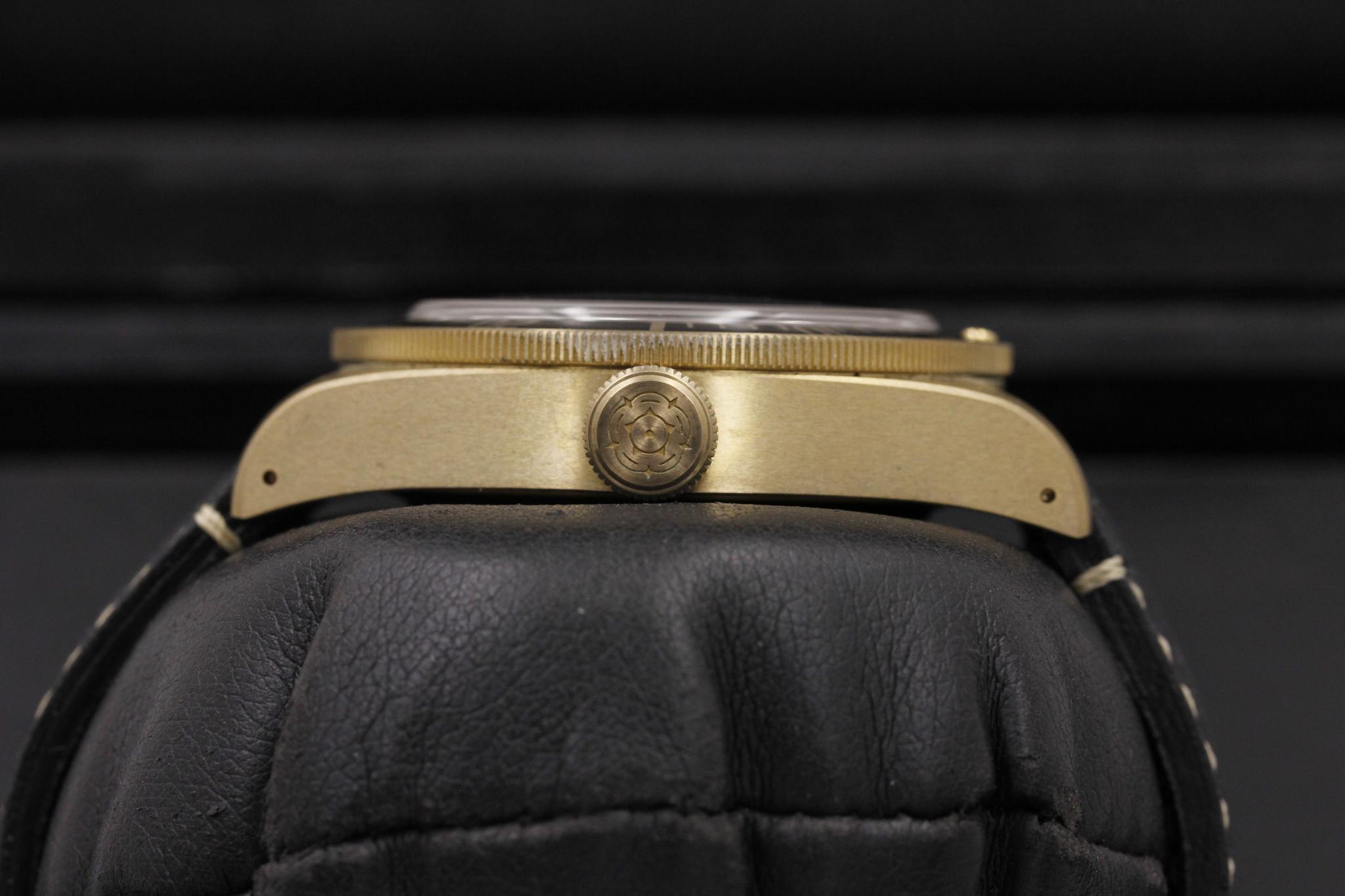 Watch Image 3