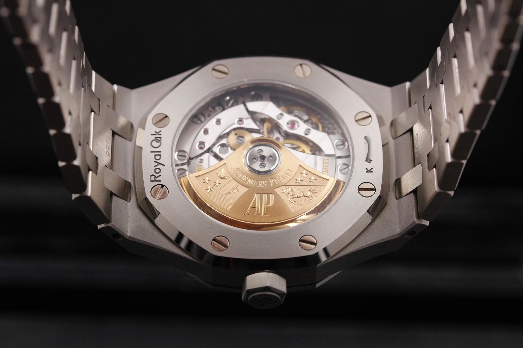 Watch Image 8