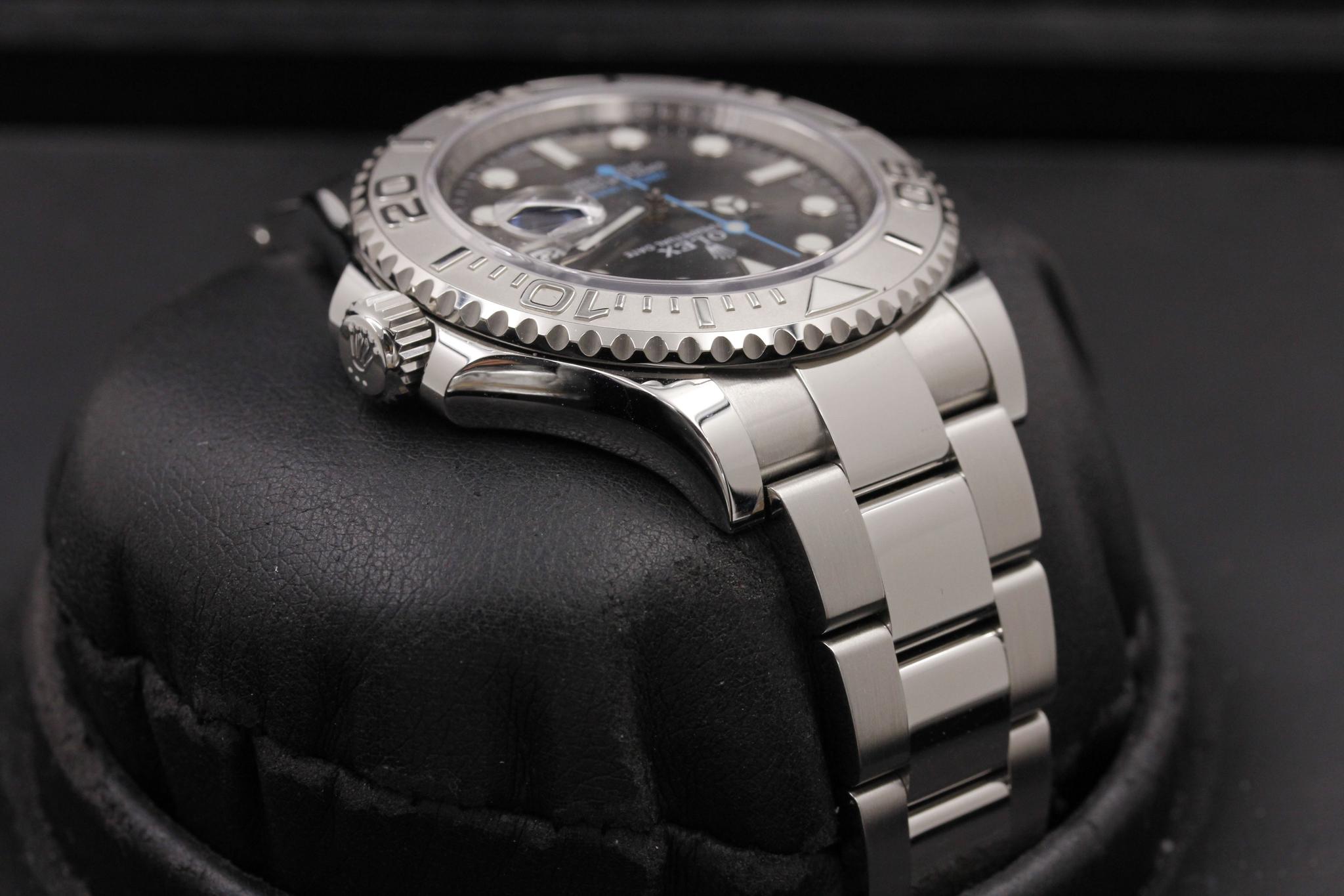 Watch Image 4