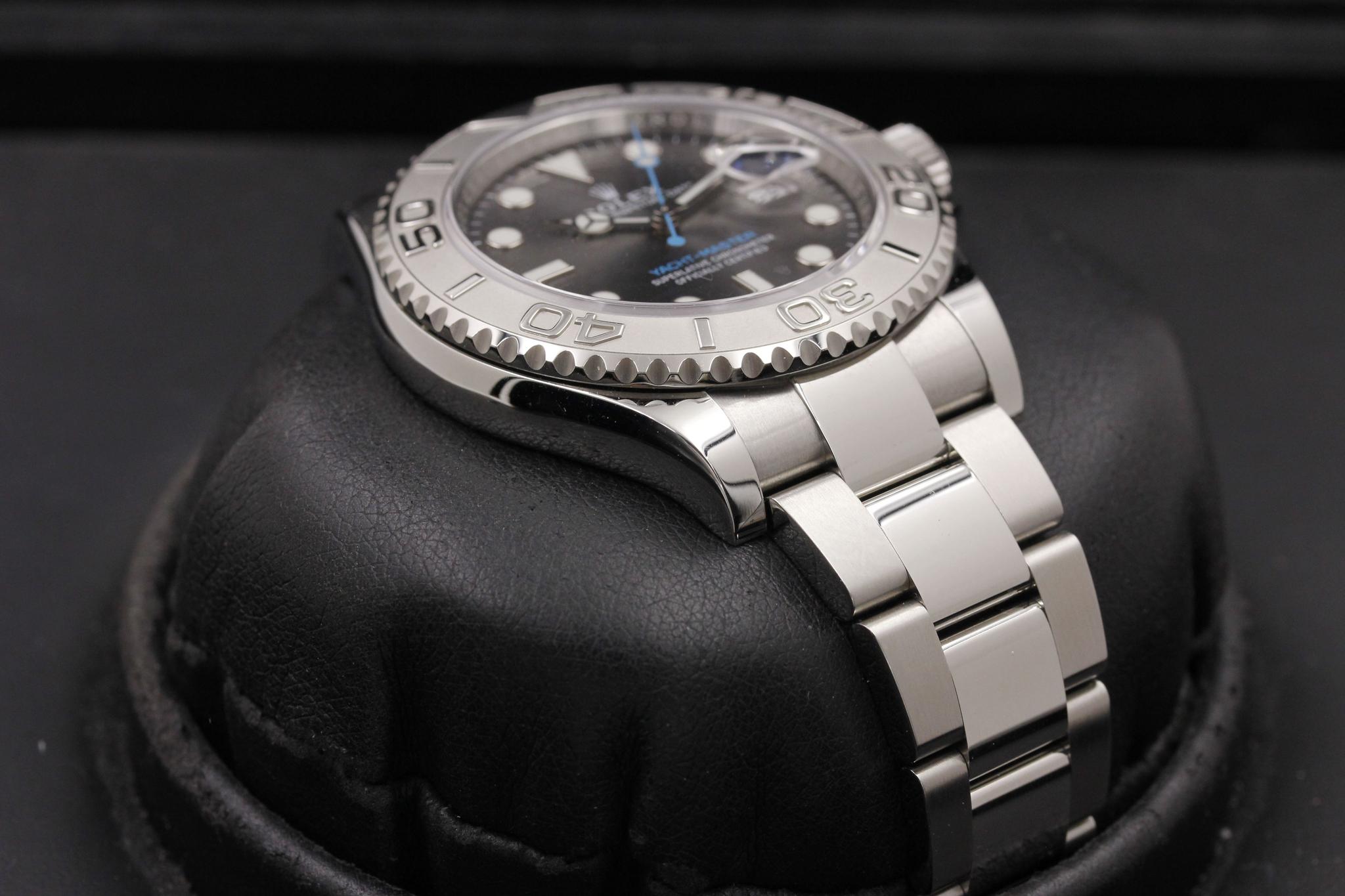 Watch Image 6