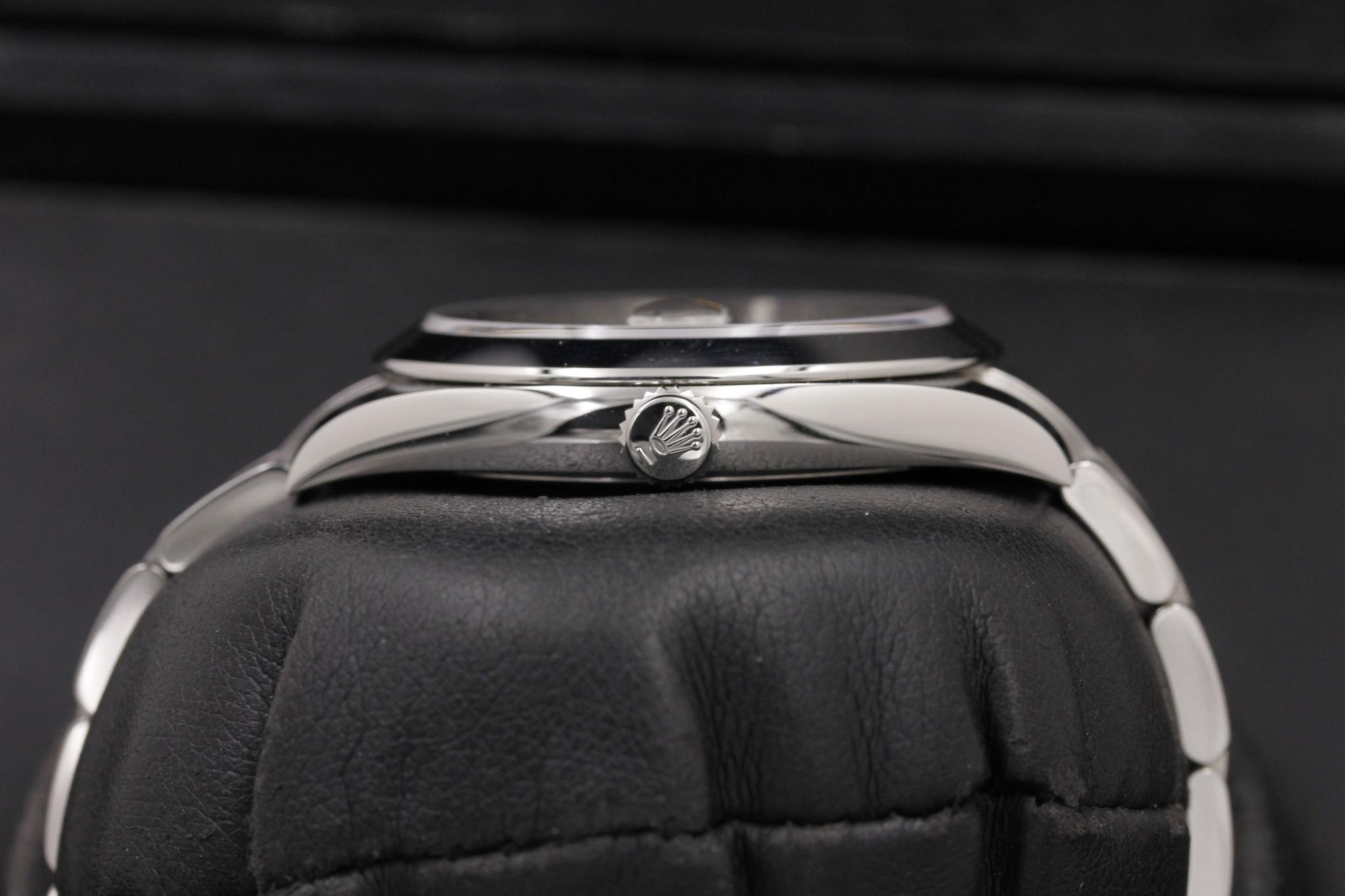 Watch Image 3