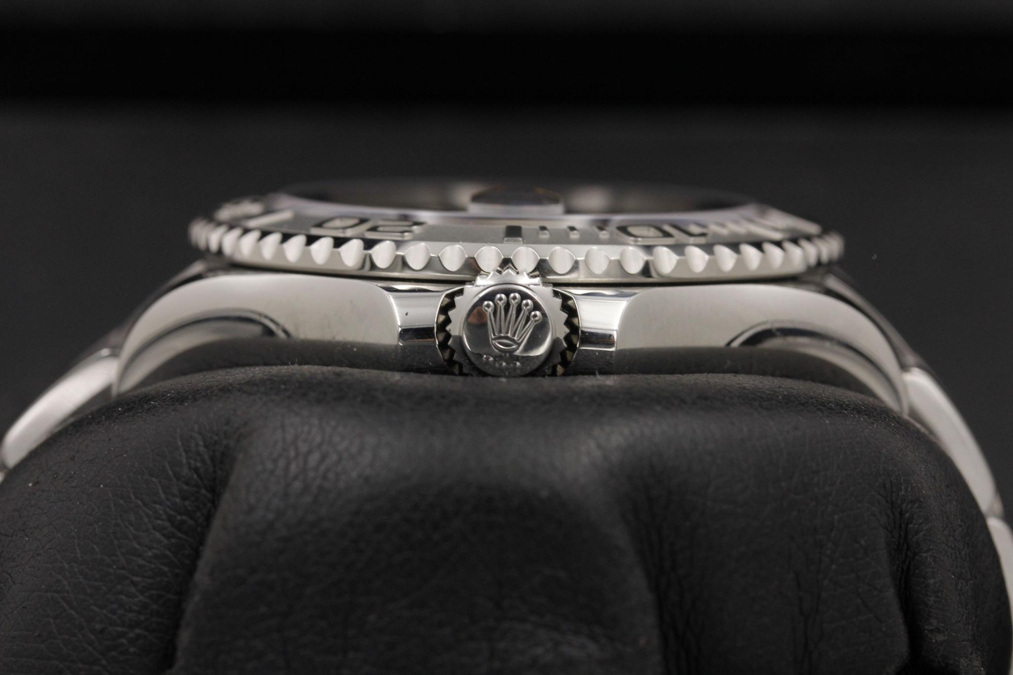 Watch Image 3