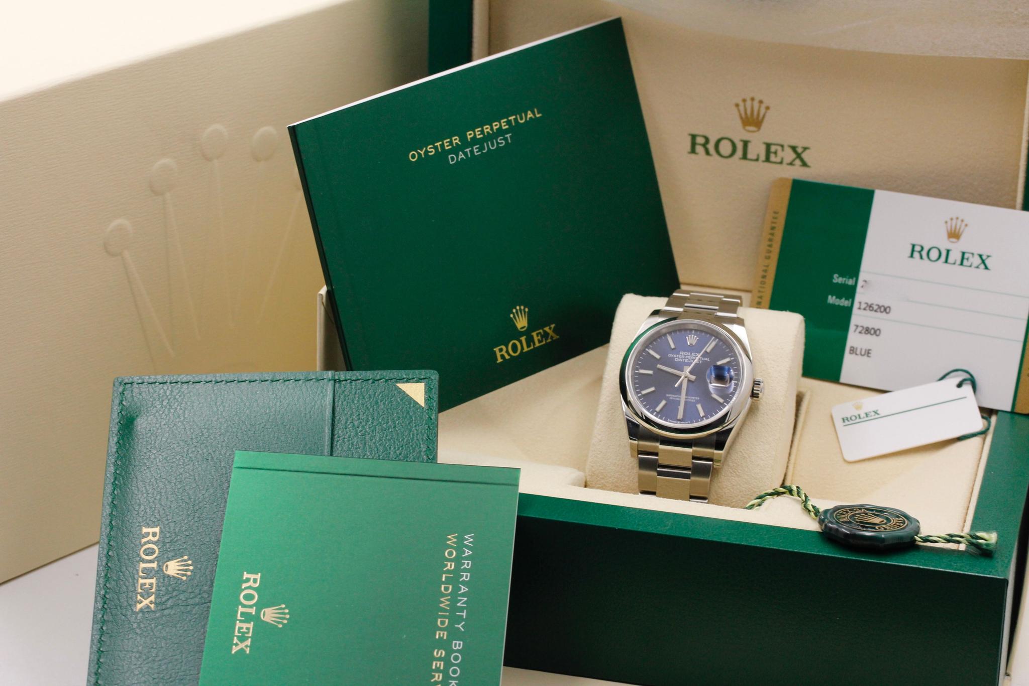 Watch Image 11