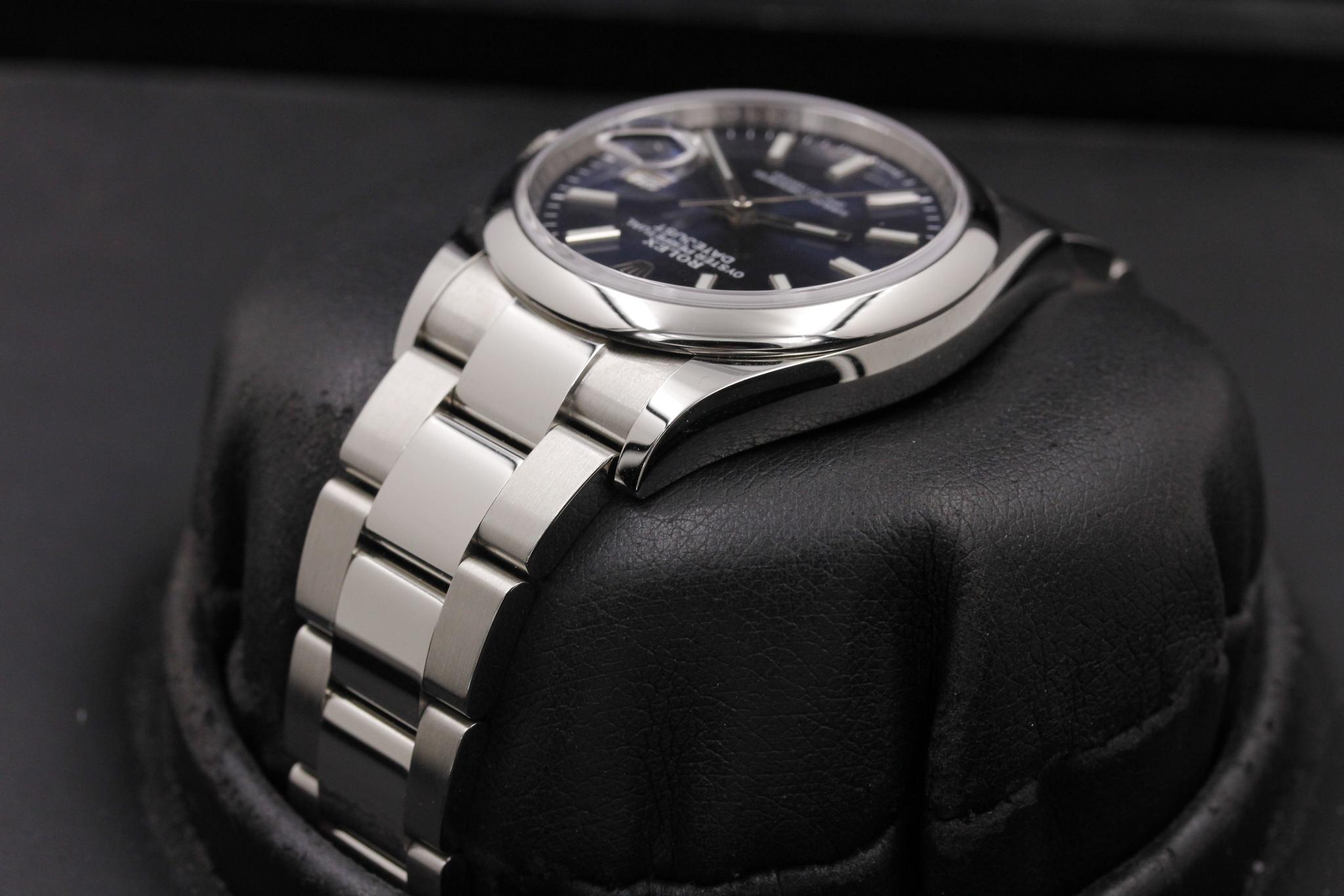 Watch Image 5
