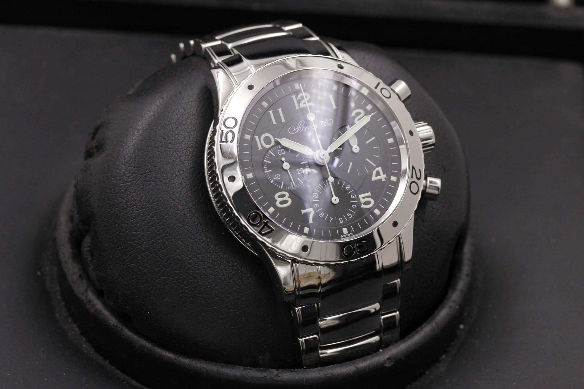 Watch Image 10