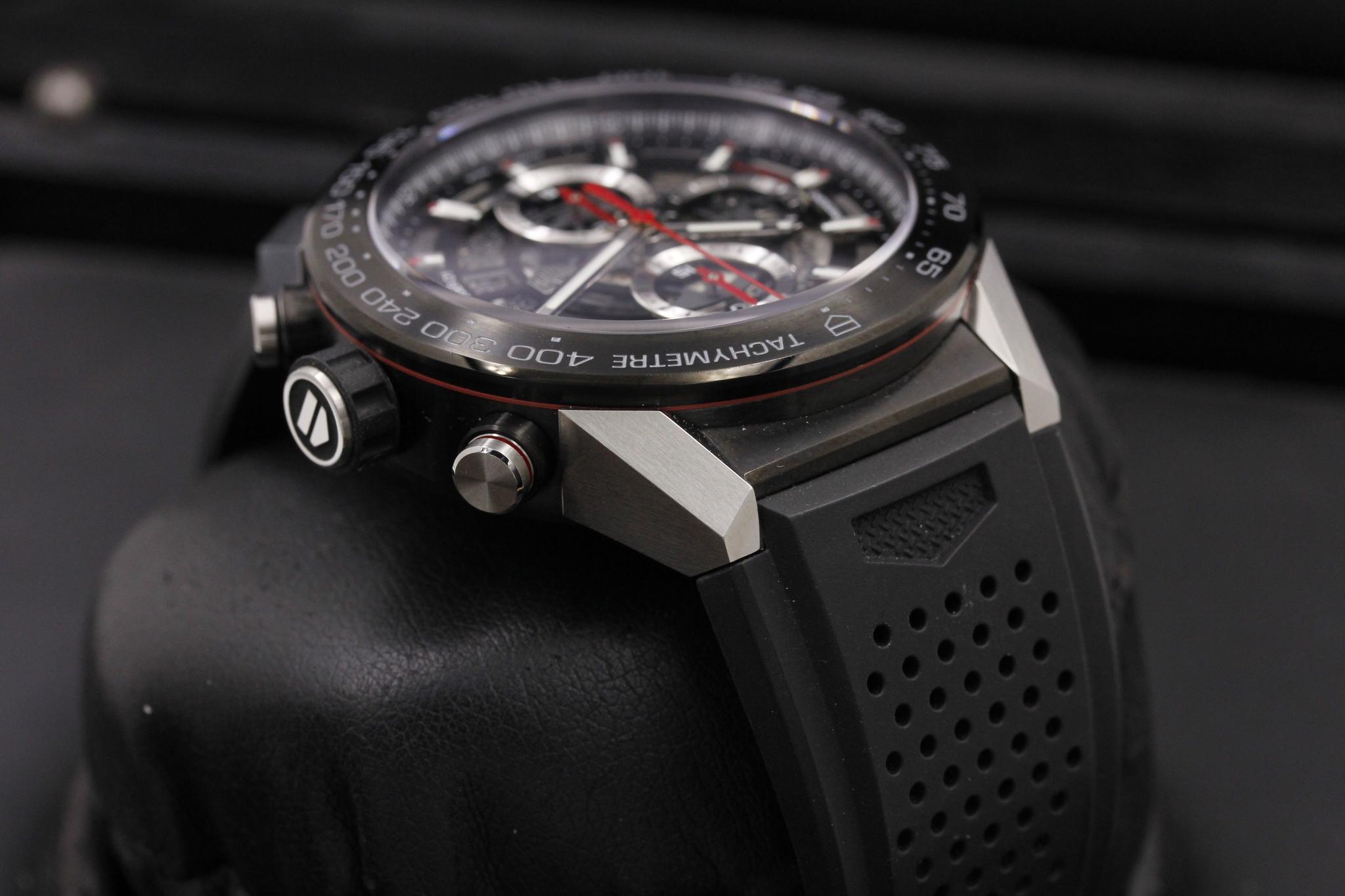 Watch Image 4