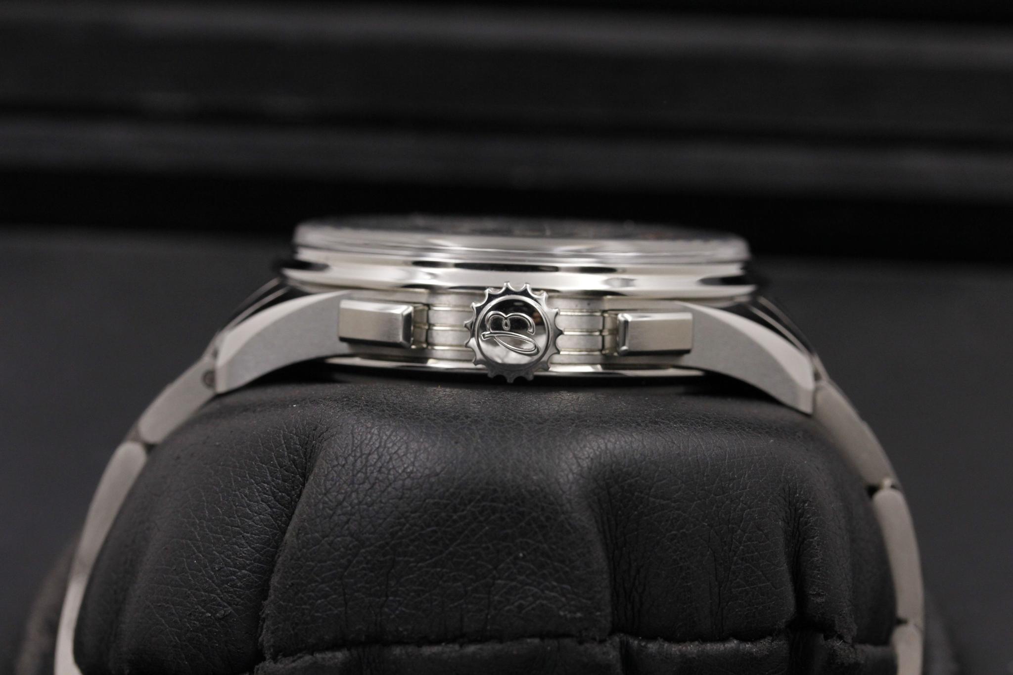 Watch Image 3