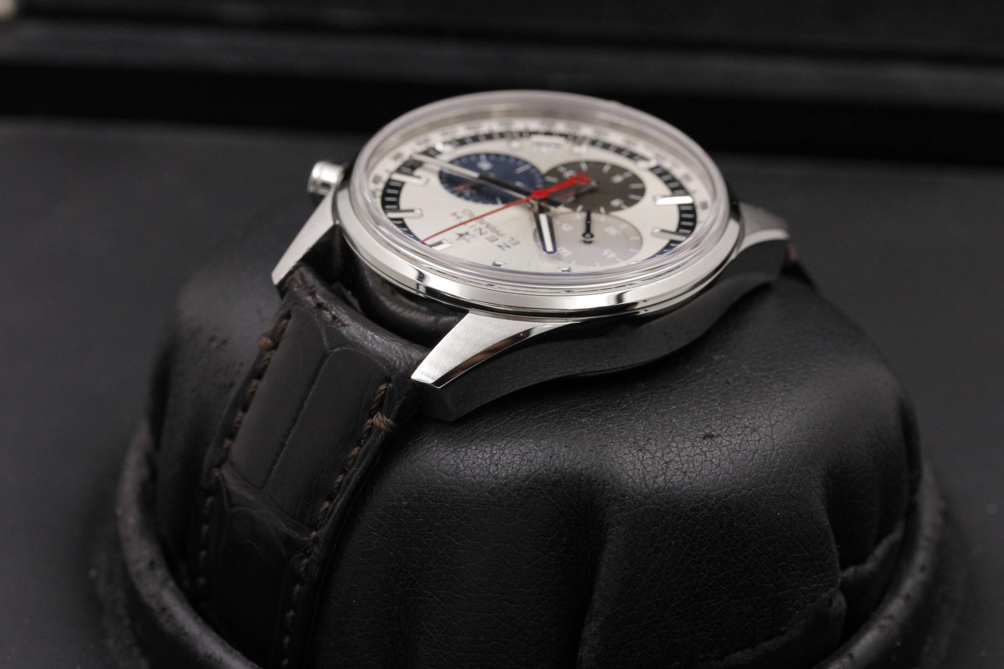 Watch Image 5