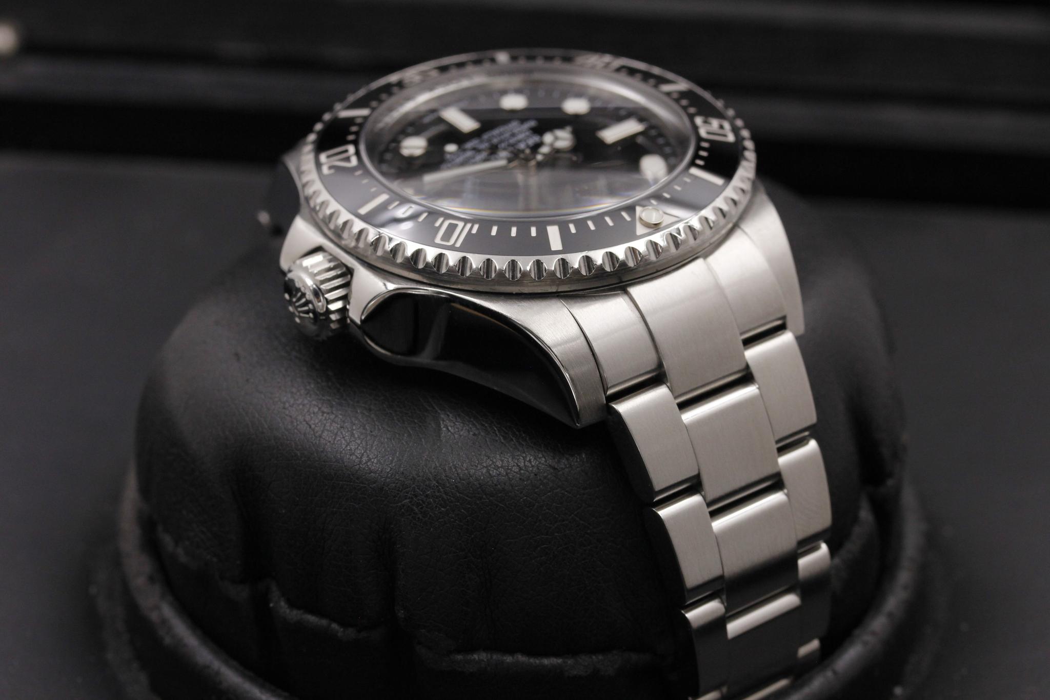 Watch Image 4